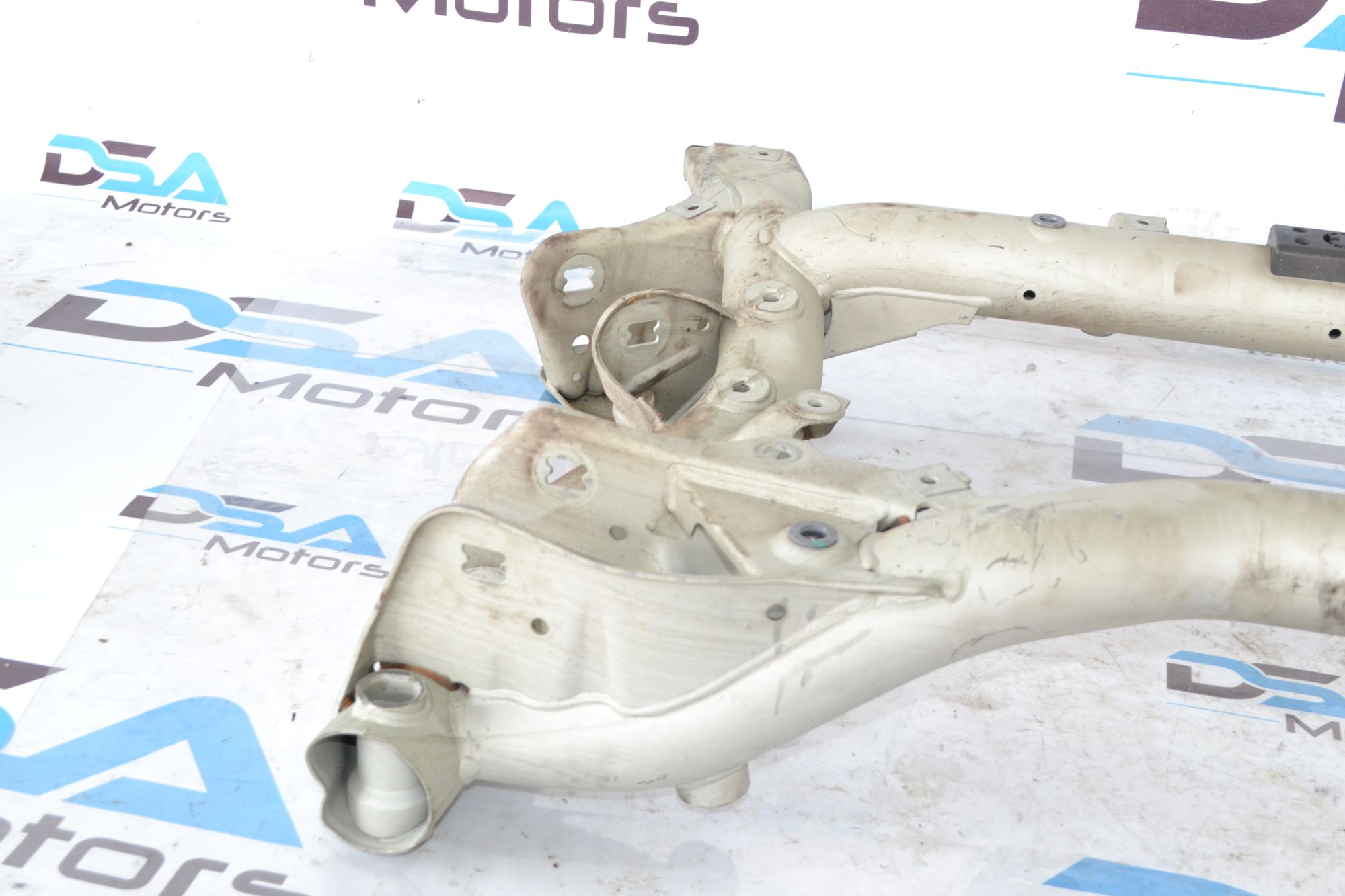 https://ycs.partsauto.market/partsauto-images/thmbs/userImages/b7628e092085f1f91467af1afb6e7630/part/88931d84-08cb-4f26-86cb-4058c1c1f745_1781613505520.jpg