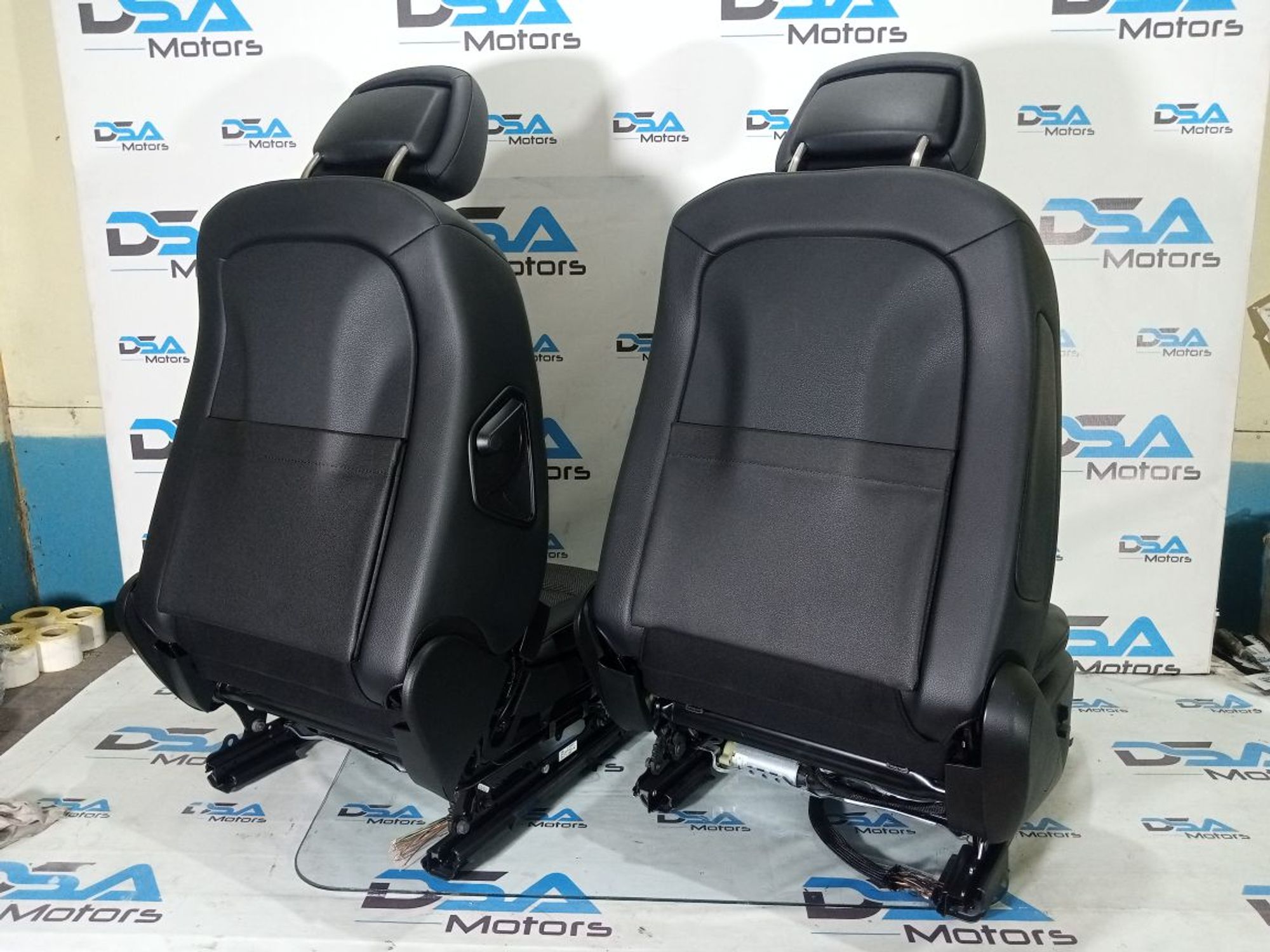 https://ycs.partsauto.market/partsauto-images/thmbs/userImages/b7628e092085f1f91467af1afb6e7630/part/88b610c2-290c-402a-afbd-8f4d530b71ab_1730565526253.jpg