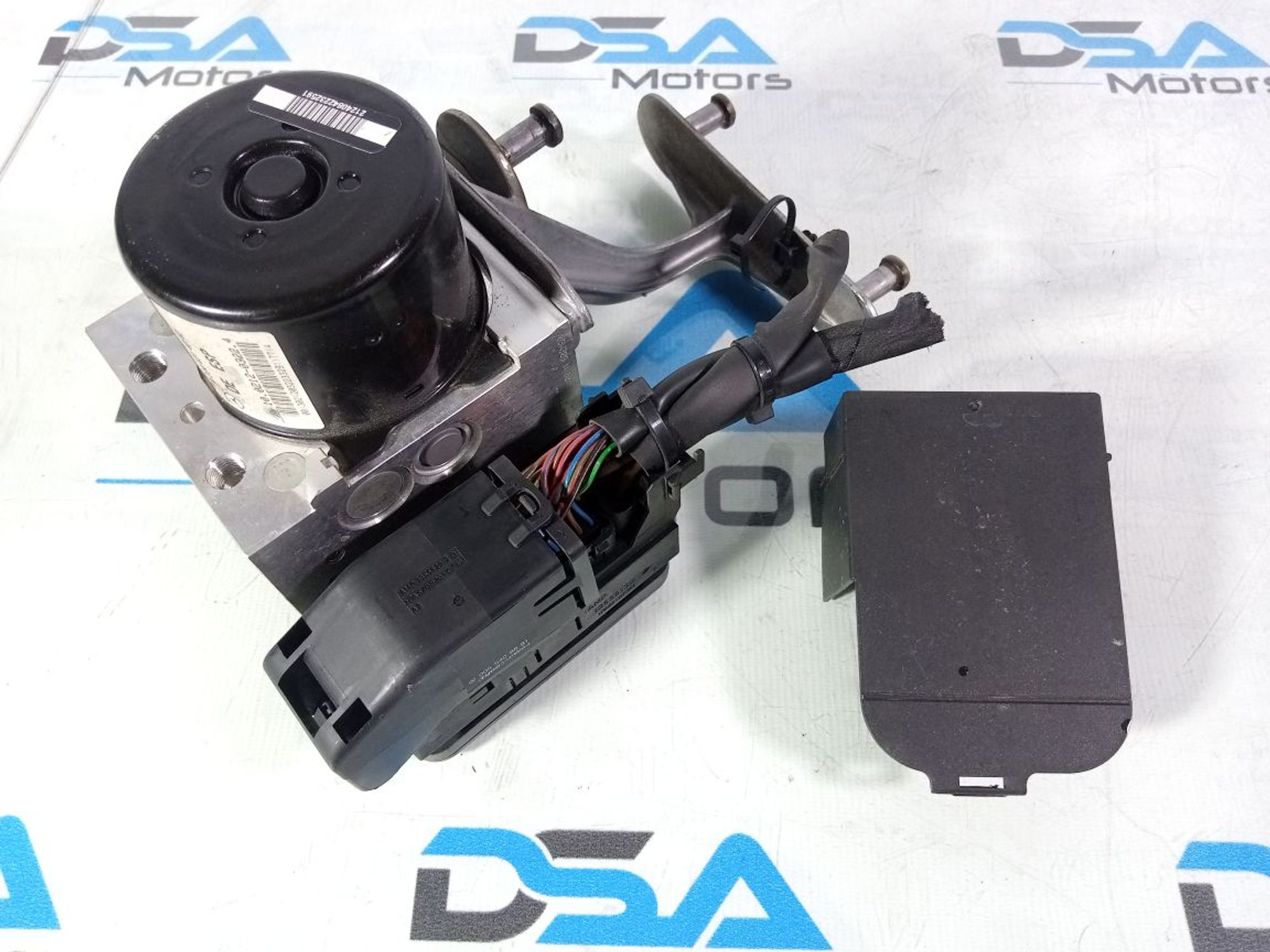 https://ycs.partsauto.market/partsauto-images/thmbs/userImages/b7628e092085f1f91467af1afb6e7630/part/88f8e549-ed72-4e61-aa93-8d2666476bc1_1741598706179.jpg