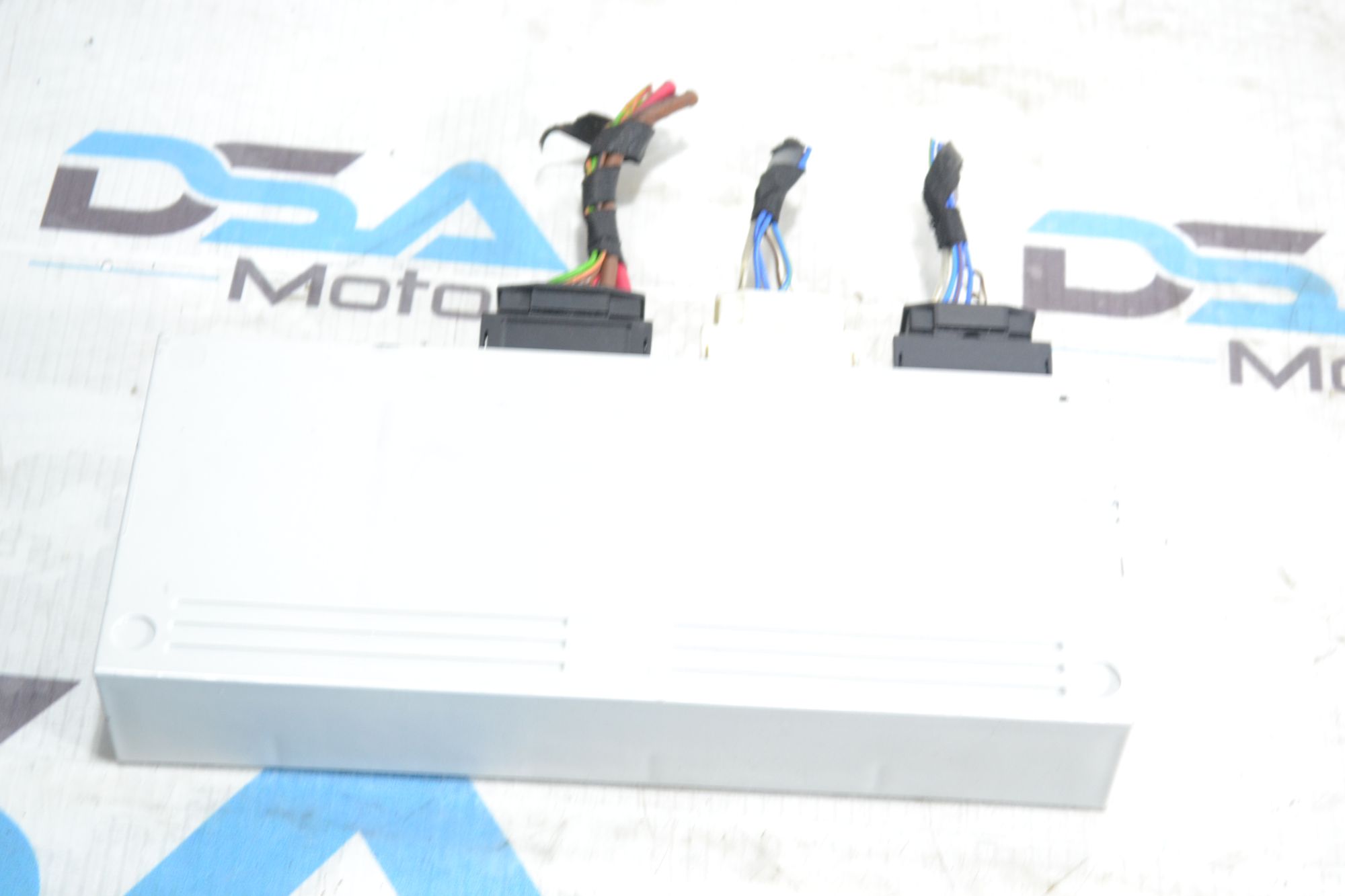 https://ycs.partsauto.market/partsauto-images/thmbs/userImages/b7628e092085f1f91467af1afb6e7630/part/89433079-aef1-4a06-bac7-404c64e9dcfe_1781080009952.jpg