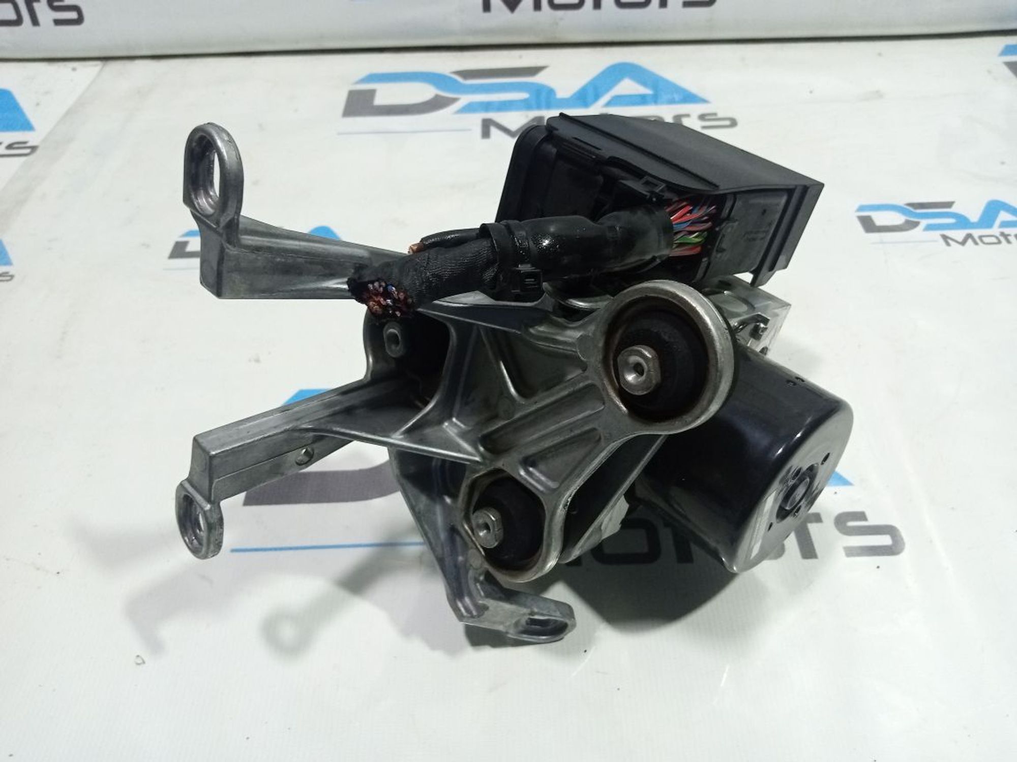 https://ycs.partsauto.market/partsauto-images/thmbs/userImages/b7628e092085f1f91467af1afb6e7630/part/894723b4-7eb4-447a-99ae-e035bb6e8b71_1750178527617.jpg