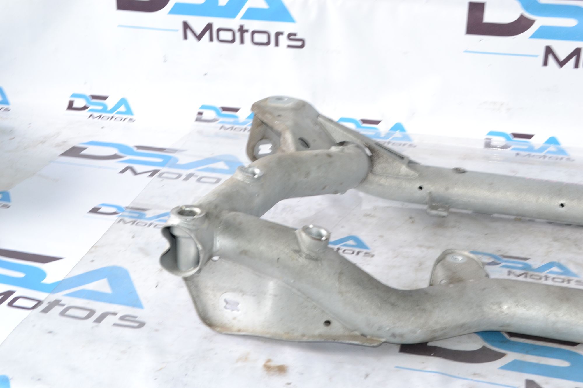 https://ycs.partsauto.market/partsauto-images/thmbs/userImages/b7628e092085f1f91467af1afb6e7630/part/897b1127-9727-4abb-80f4-2ab96a723666_1781618246642.jpg