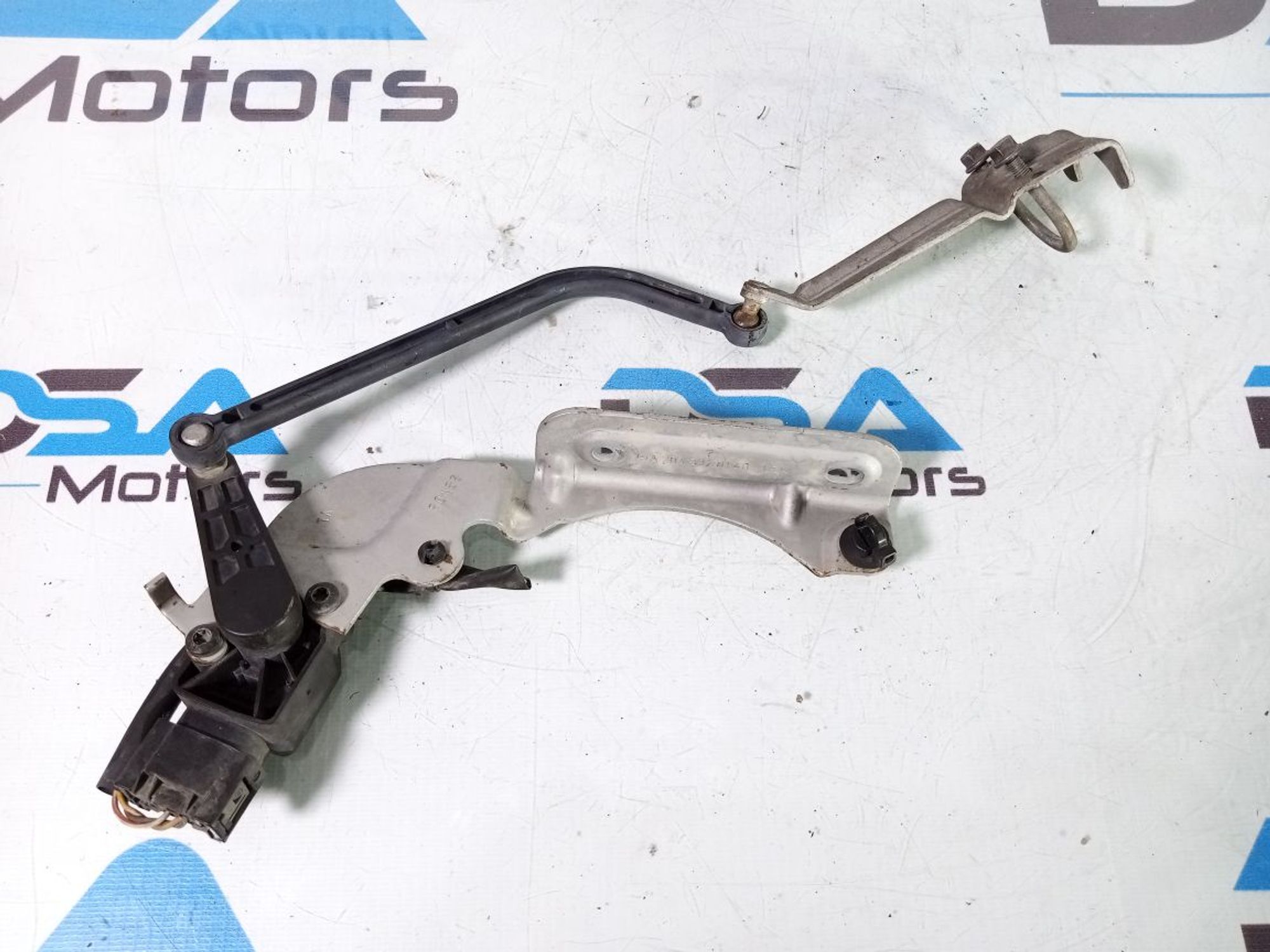 https://ycs.partsauto.market/partsauto-images/thmbs/userImages/b7628e092085f1f91467af1afb6e7630/part/89d7be52-4390-4039-ae76-bc50e9fc0463_1735288926575.jpg