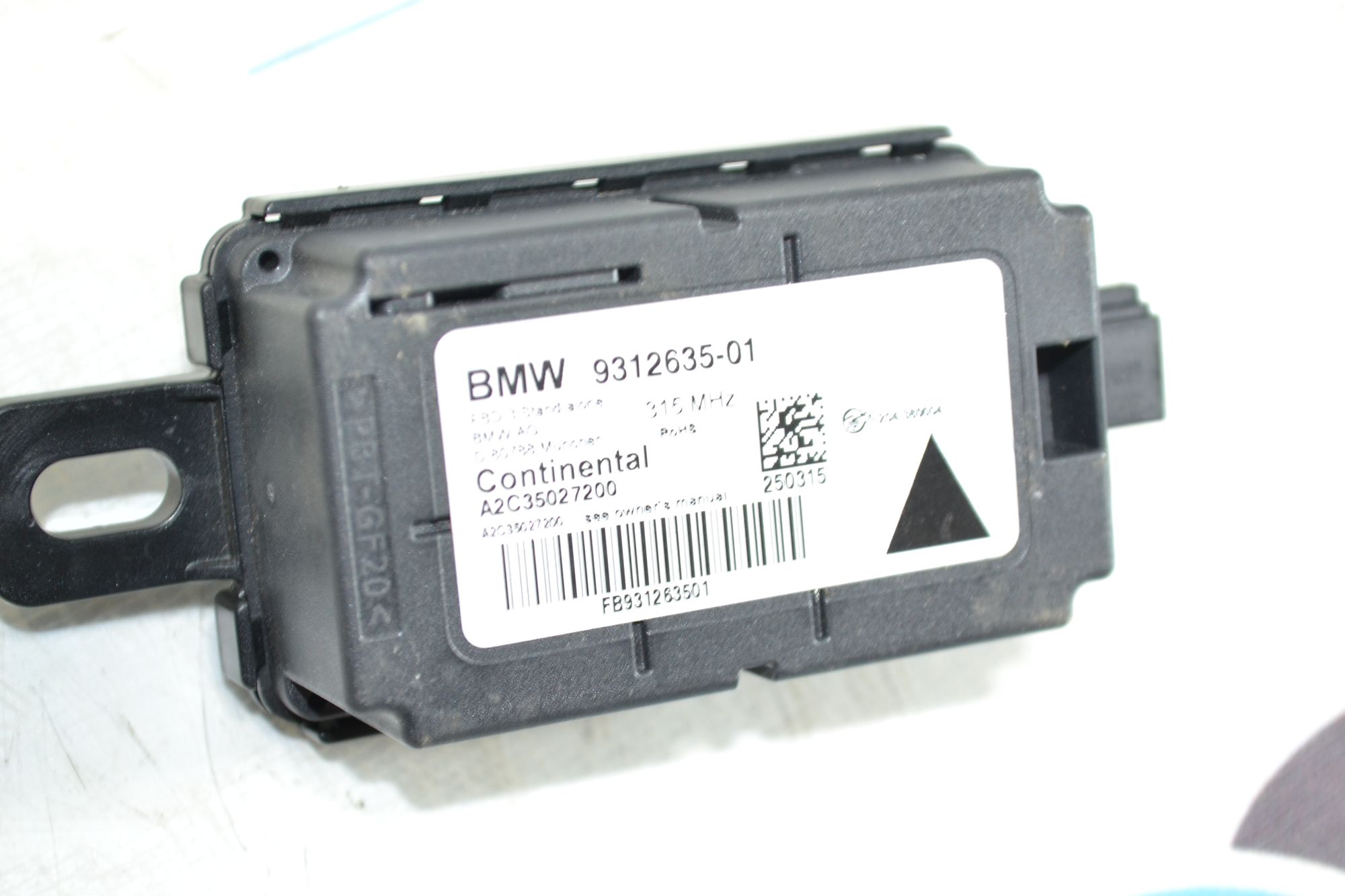 https://ycs.partsauto.market/partsauto-images/thmbs/userImages/b7628e092085f1f91467af1afb6e7630/part/89e81e9f-6a89-4072-8d7e-b84cffd44b64_1781603687744.jpg