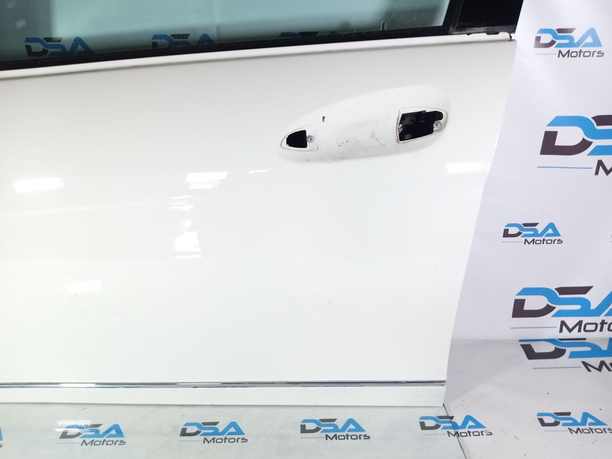 https://ycs.partsauto.market/partsauto-images/thmbs/userImages/b7628e092085f1f91467af1afb6e7630/part/8a2dacba-ed55-49d3-845f-670152ec4e38_1741333447176.jpg