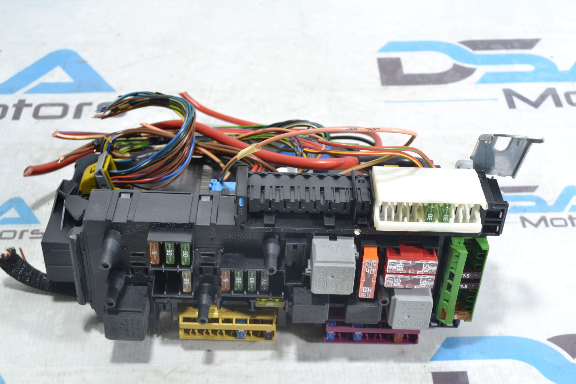 https://ycs.partsauto.market/partsauto-images/thmbs/userImages/b7628e092085f1f91467af1afb6e7630/part/8a61329e-e2e0-464f-bffa-288d5a4234a2_1780483016267.jpg