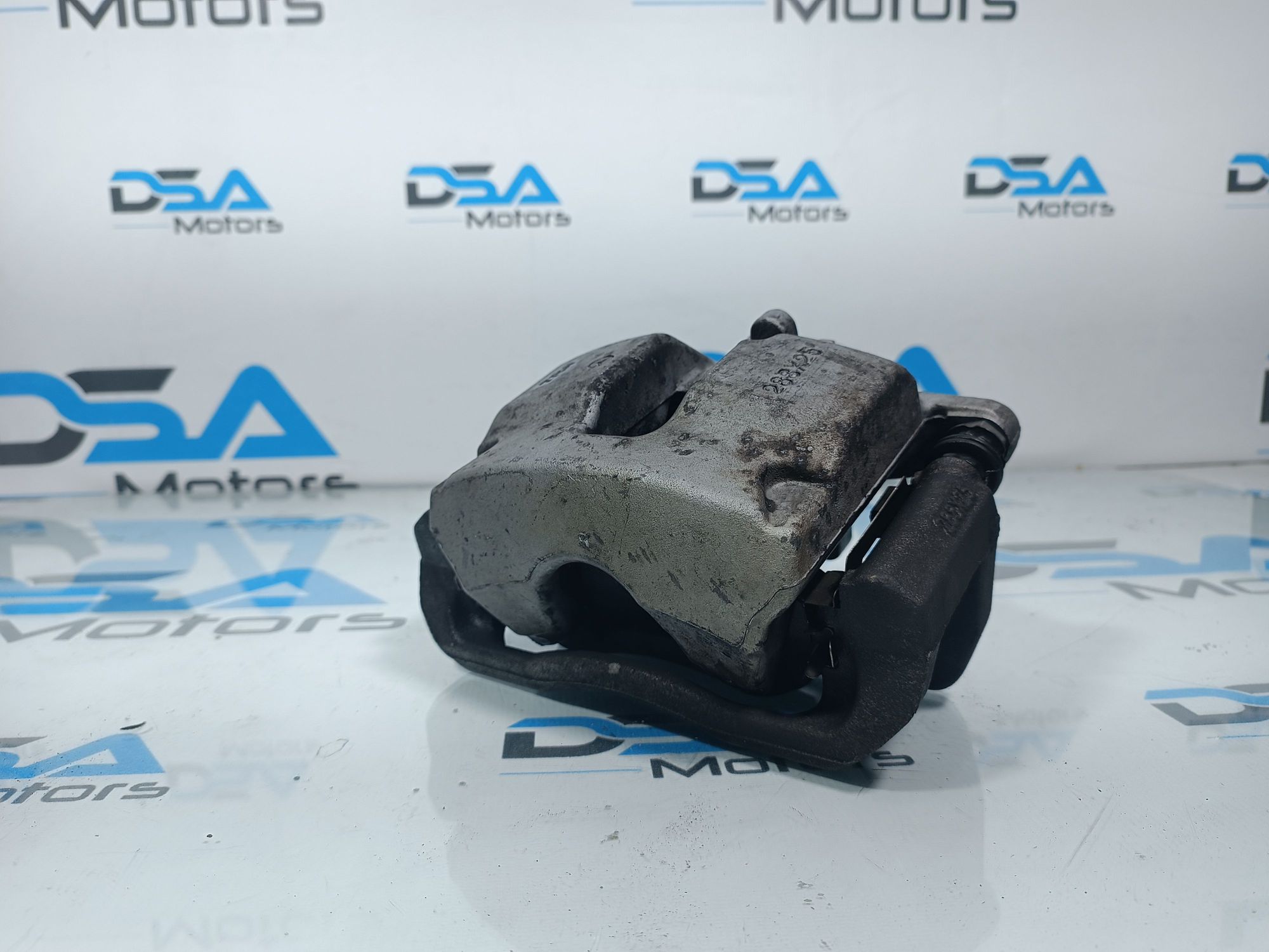 https://ycs.partsauto.market/partsauto-images/thmbs/userImages/b7628e092085f1f91467af1afb6e7630/part/8a627329-d5e9-43e9-aa2d-cf768e3b07c0_1699596437374.jpg
