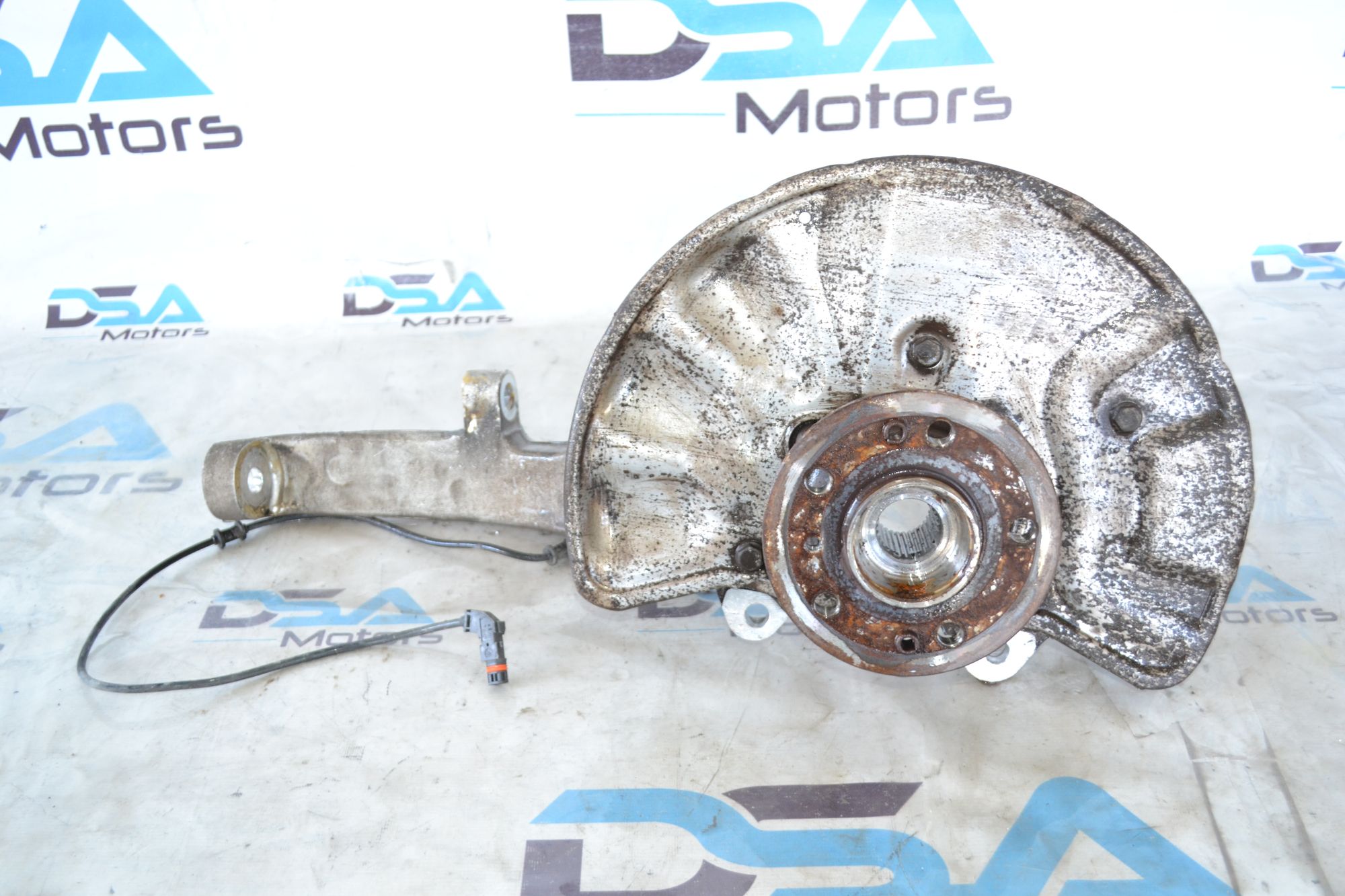 https://ycs.partsauto.market/partsauto-images/thmbs/userImages/b7628e092085f1f91467af1afb6e7630/part/8bba352f-5d3e-41d1-aa49-175292bb92c3_1785407972028.jpg