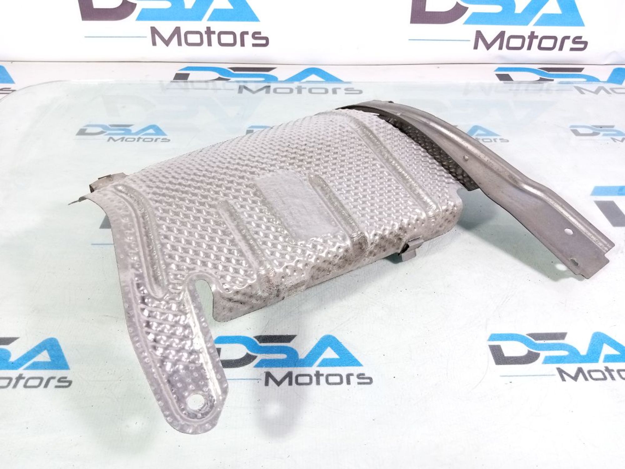 https://ycs.partsauto.market/partsauto-images/thmbs/userImages/b7628e092085f1f91467af1afb6e7630/part/8bcb11c9-b7ed-4667-91cf-6b007c299c93_1743145763940.jpg