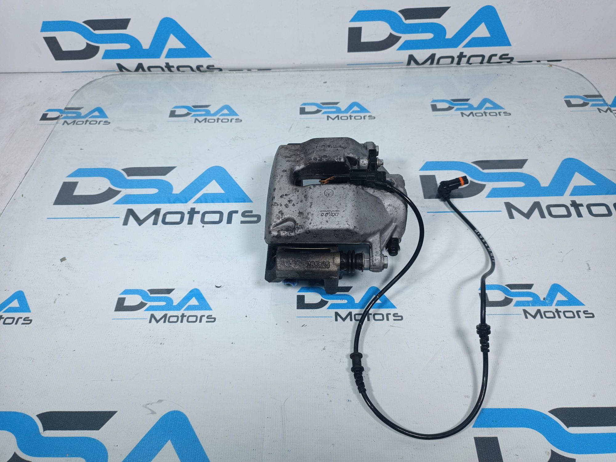 https://ycs.partsauto.market/partsauto-images/thmbs/userImages/b7628e092085f1f91467af1afb6e7630/part/8c801ded-77ce-4021-a41e-e9474adfcac4_1699537908576.jpg