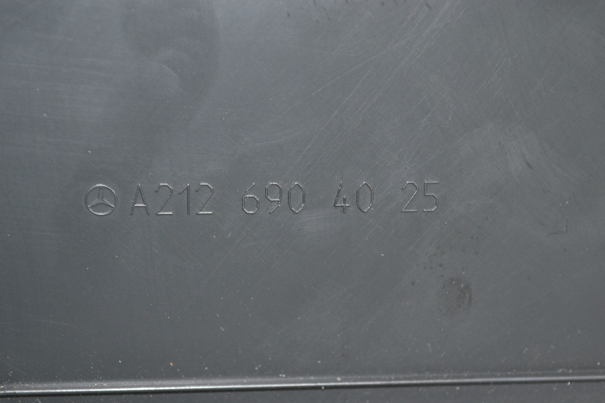 Обшивки стойки нижние (пара) оригинал Mercedes W212 из Японии, 1400 рублей, Кореновск