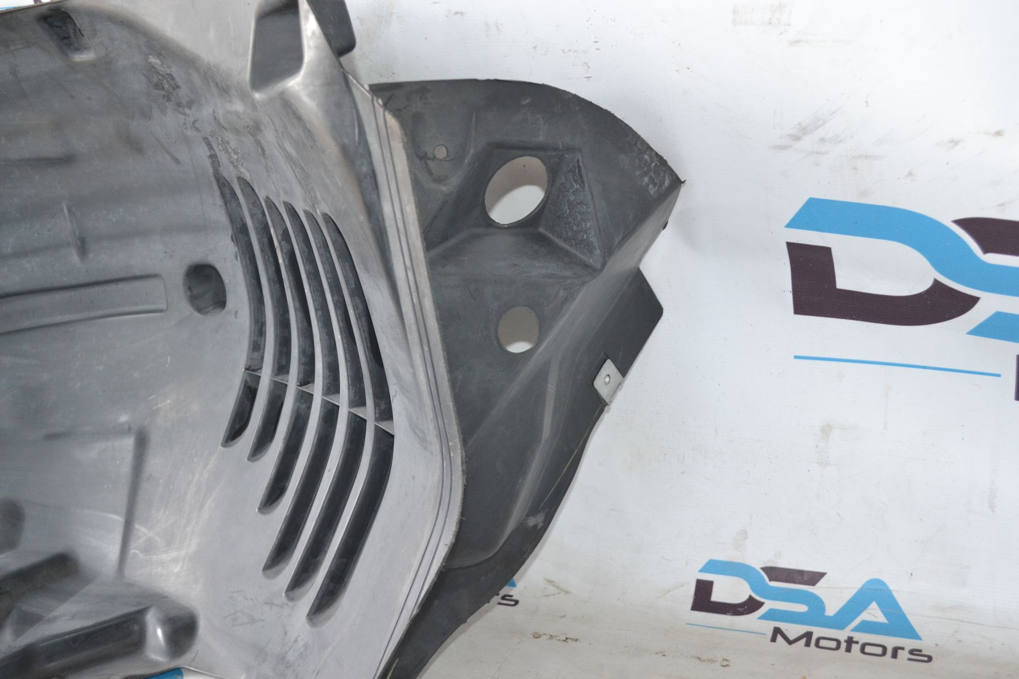 https://ycs.partsauto.market/partsauto-images/thmbs/userImages/b7628e092085f1f91467af1afb6e7630/part/8cfe583d-4fed-45f5-a828-0002ec9dcb46_1785161248631.jpg