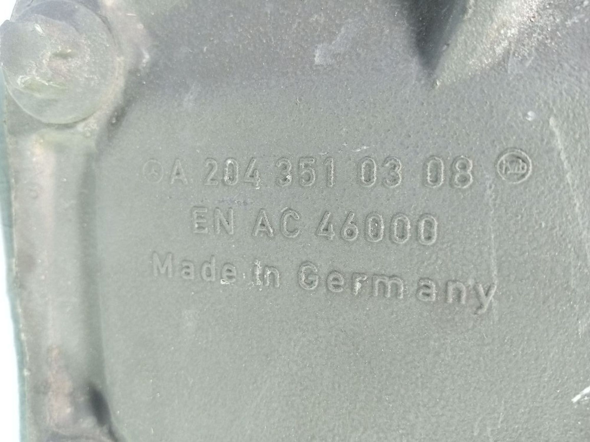 https://ycs.partsauto.market/partsauto-images/thmbs/userImages/b7628e092085f1f91467af1afb6e7630/part/8d22a5a3-7d68-4b1c-affe-830f9a0eacfb_1735471721094.jpg