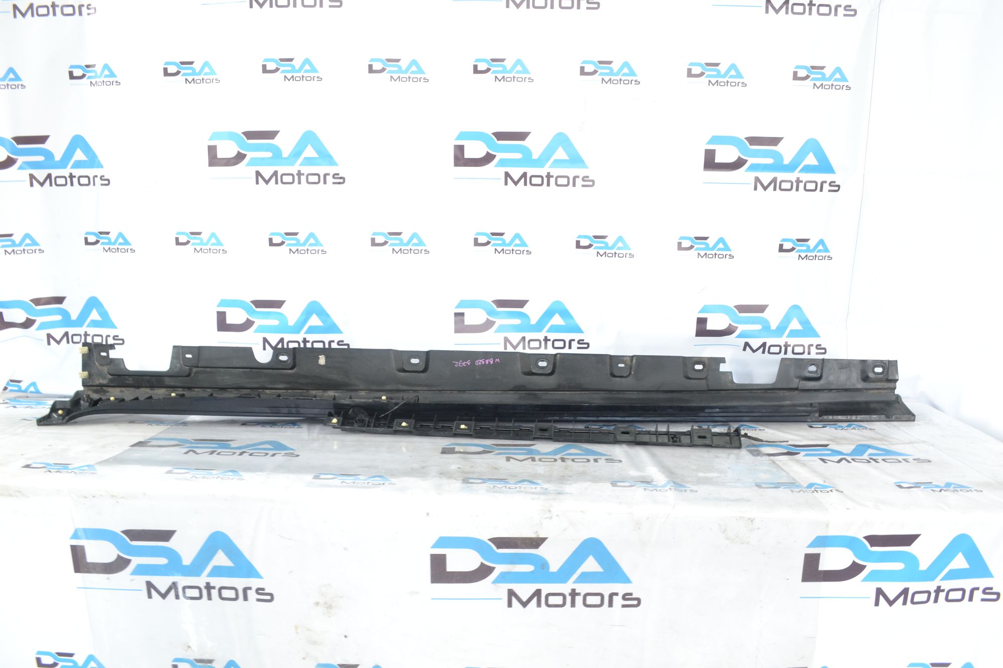 https://ycs.partsauto.market/partsauto-images/thmbs/userImages/b7628e092085f1f91467af1afb6e7630/part/8d4b99af-e8d9-4486-8464-128850991582_1781013241831.jpg