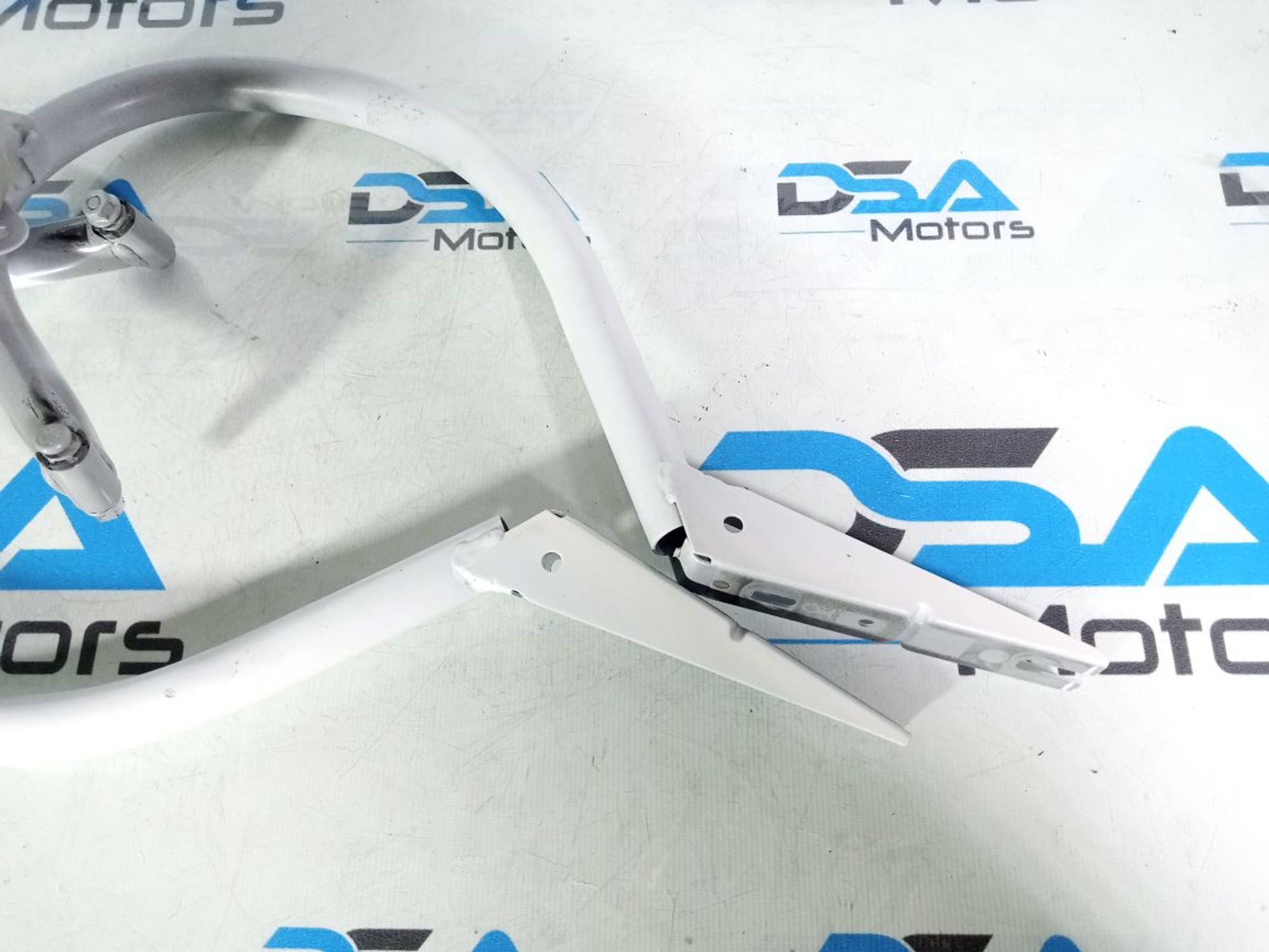 https://ycs.partsauto.market/partsauto-images/thmbs/userImages/b7628e092085f1f91467af1afb6e7630/part/8de45f92-9e2a-4e58-83e5-0a971dca17b3_1741685092971.jpg