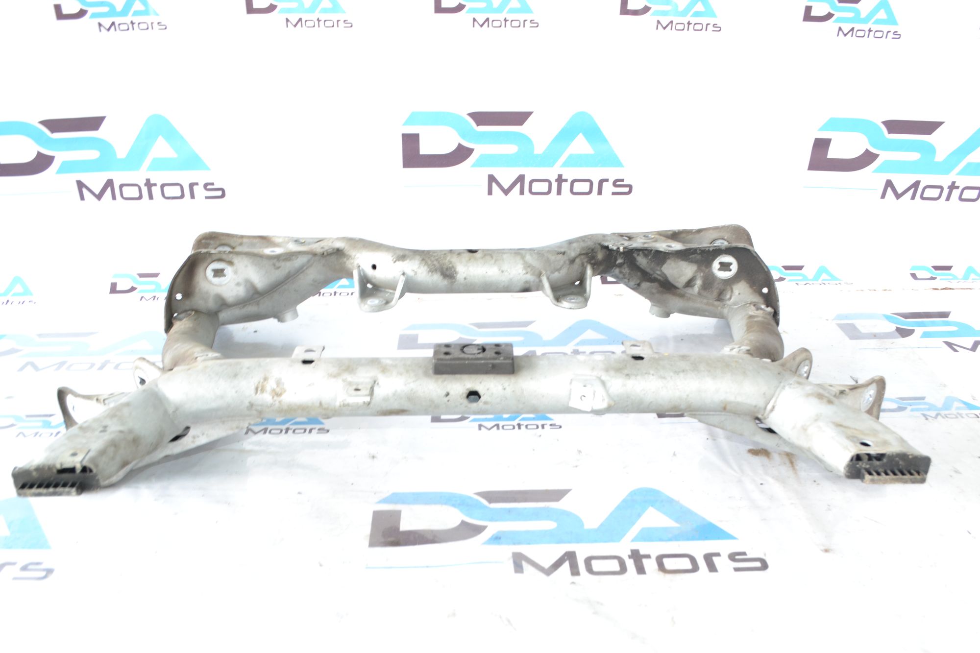 https://ycs.partsauto.market/partsauto-images/thmbs/userImages/b7628e092085f1f91467af1afb6e7630/part/8e61271d-f9b3-4053-9737-5f2b44414bdc_1781610657658.jpg