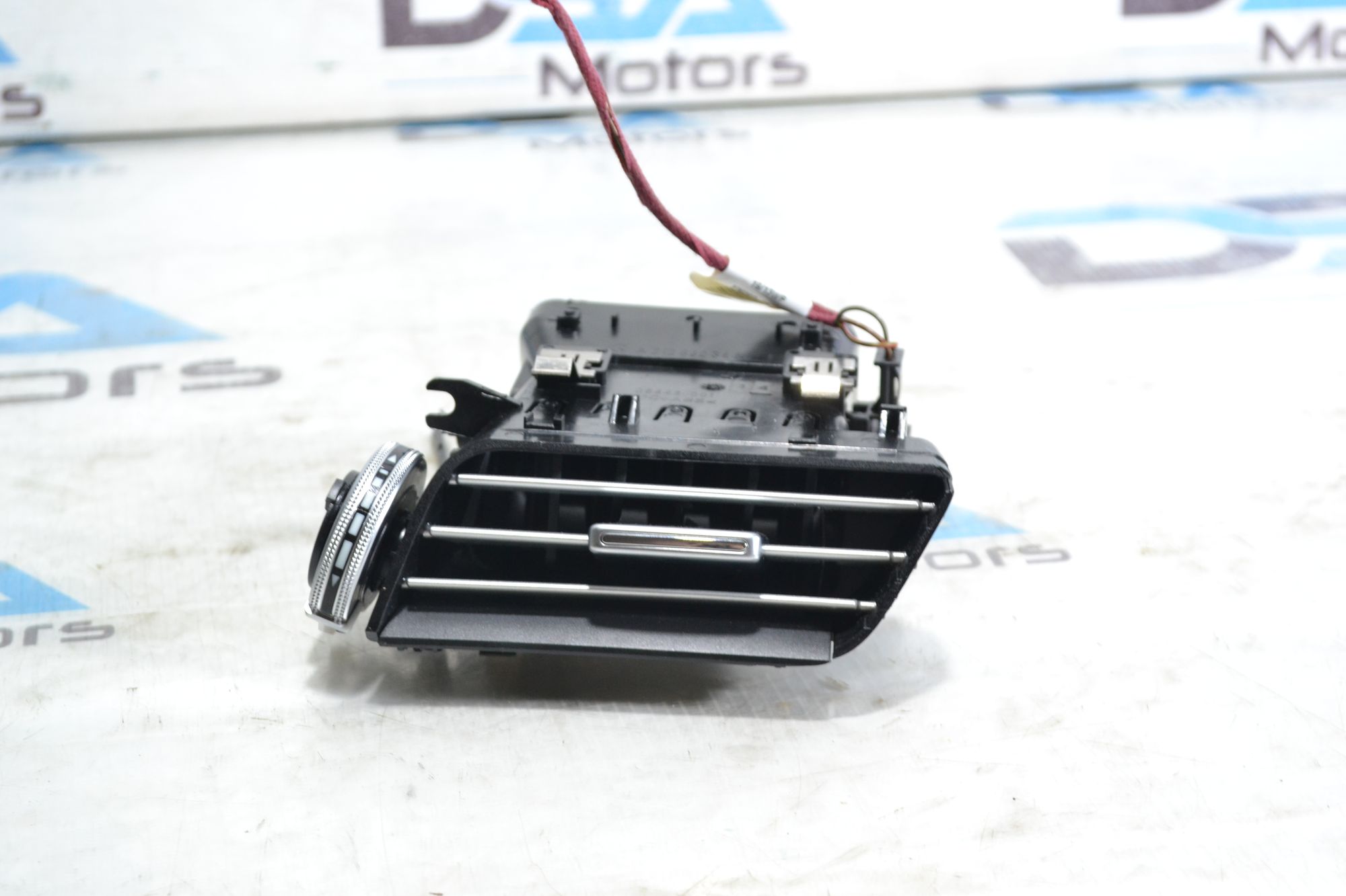 https://ycs.partsauto.market/partsauto-images/thmbs/userImages/b7628e092085f1f91467af1afb6e7630/part/8ed218a2-51b6-4825-bfbb-026a70f1c442_1780575475860.jpg