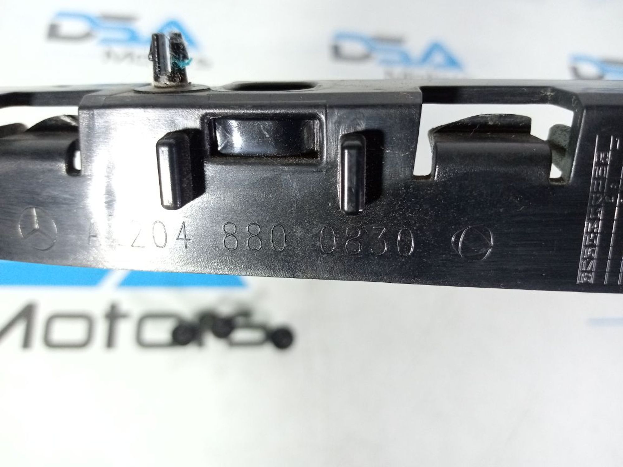 https://ycs.partsauto.market/partsauto-images/thmbs/userImages/b7628e092085f1f91467af1afb6e7630/part/8eee2bb1-614f-45d5-8d8b-13975bc1f36c_1747212476961.jpg