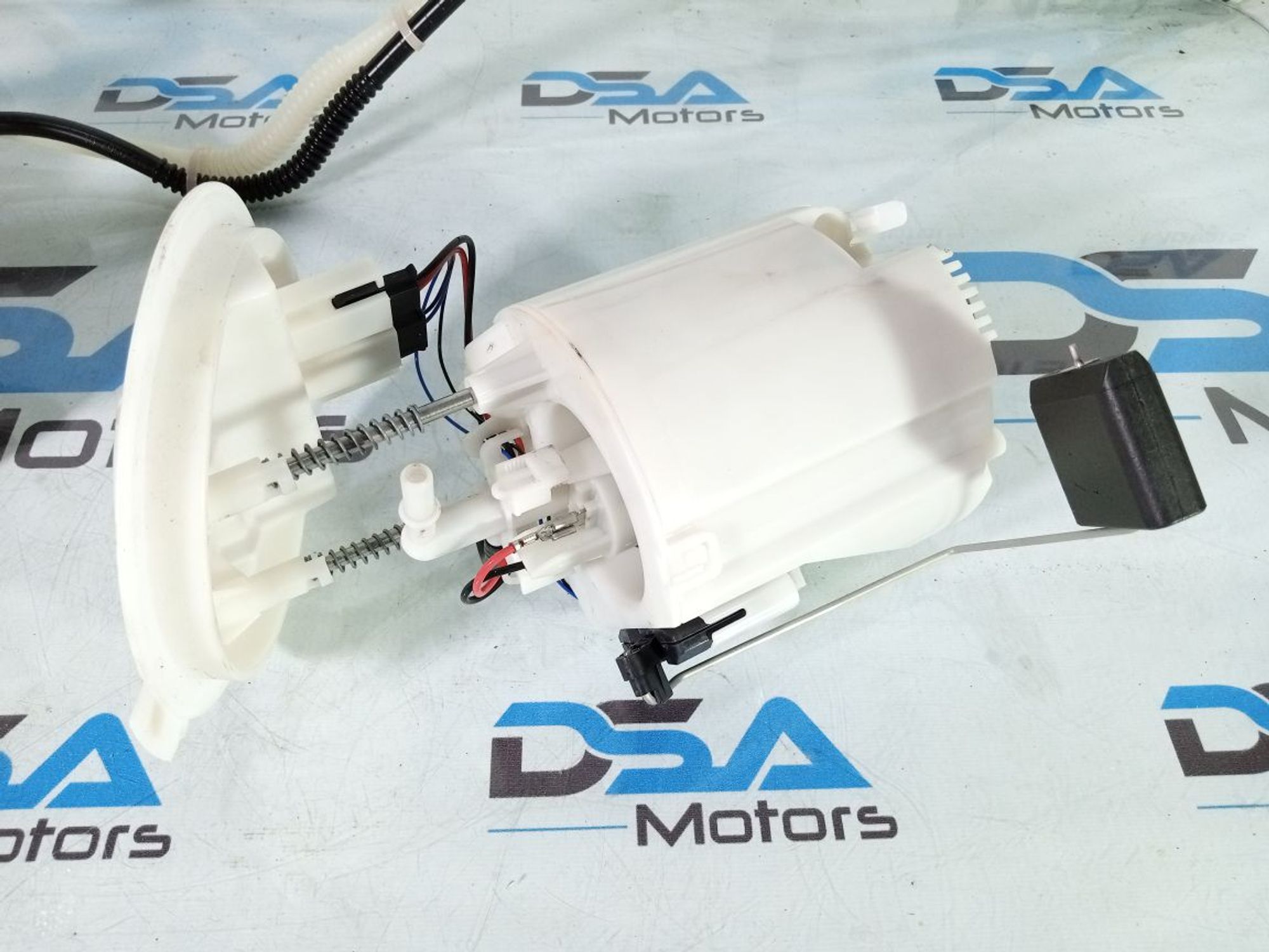 https://ycs.partsauto.market/partsauto-images/thmbs/userImages/b7628e092085f1f91467af1afb6e7630/part/8effdcd7-2a17-48ca-a0e7-482a3b9fff14_1735985391913.jpg