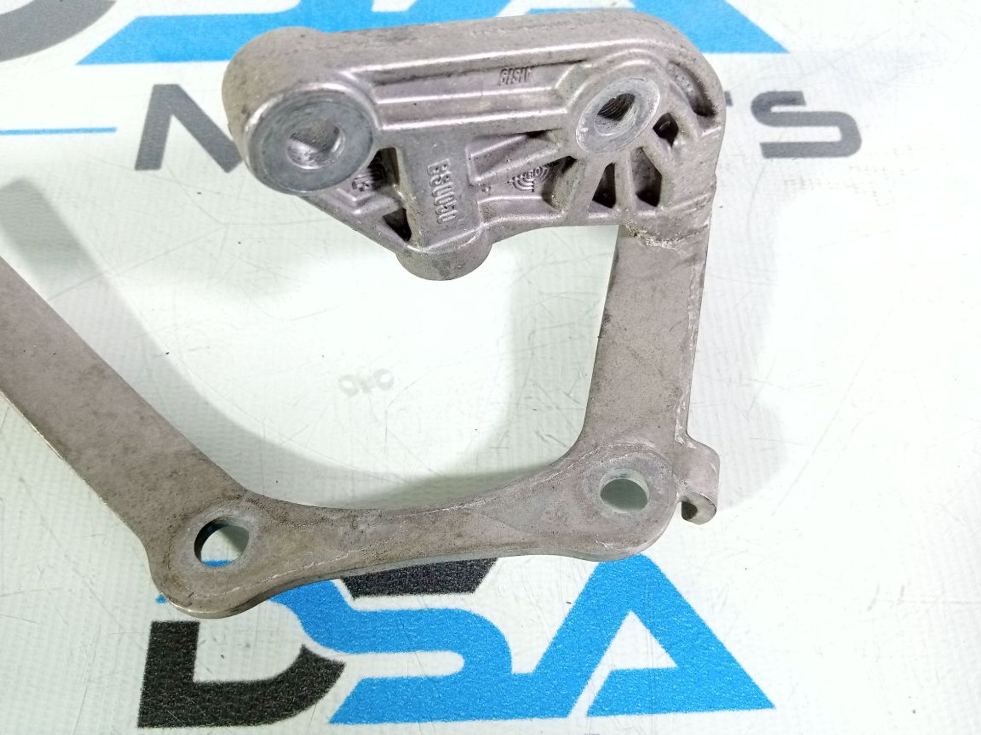 https://ycs.partsauto.market/partsauto-images/thmbs/userImages/b7628e092085f1f91467af1afb6e7630/part/8f34a49b-c39f-4c9e-b4bb-251e6c13fa12_1742643036426.jpg