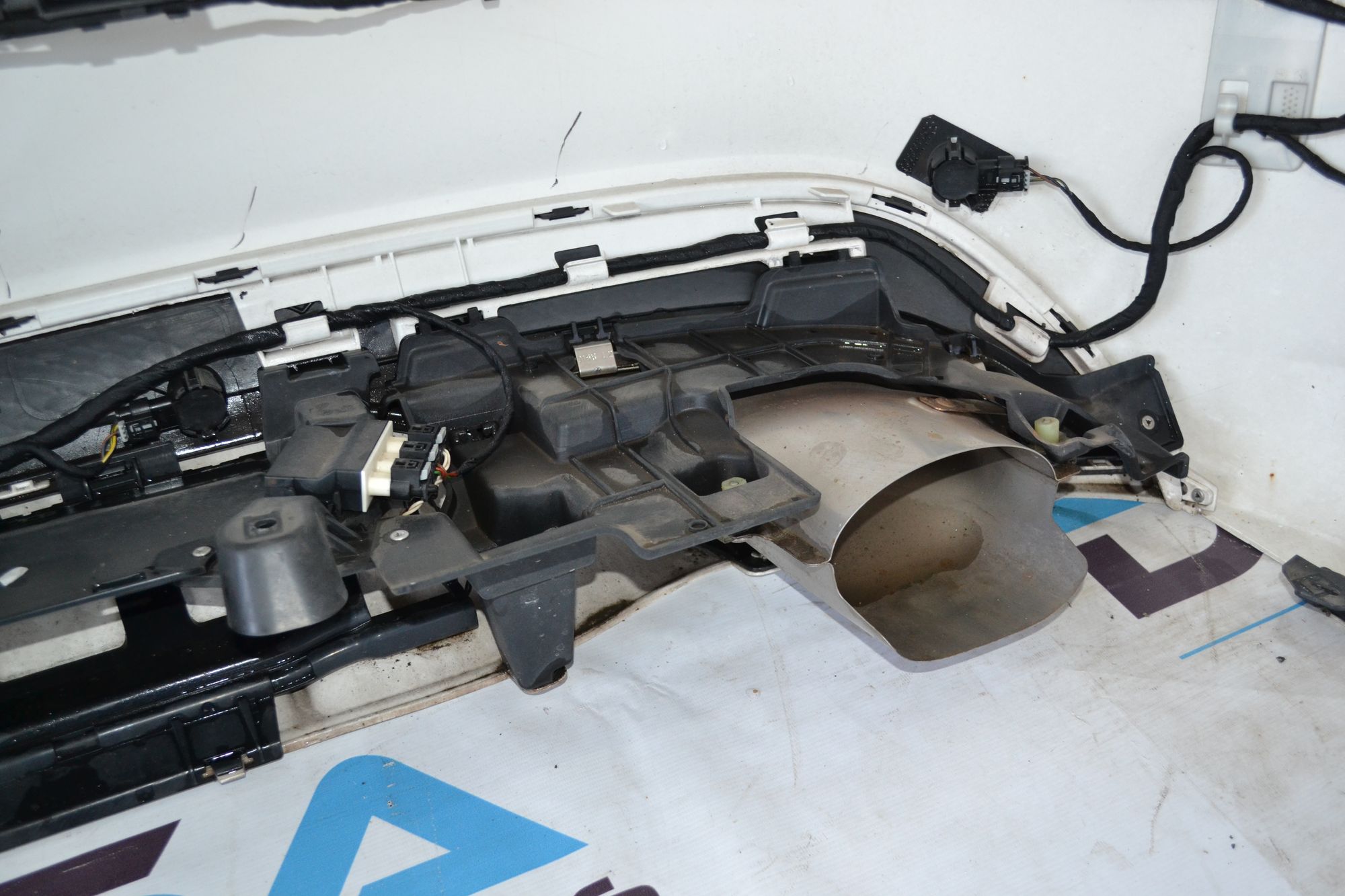 https://ycs.partsauto.market/partsauto-images/thmbs/userImages/b7628e092085f1f91467af1afb6e7630/part/8f8e8b66-36f6-44f9-a4e5-0d8860c9ebf8_1784530819024.jpg