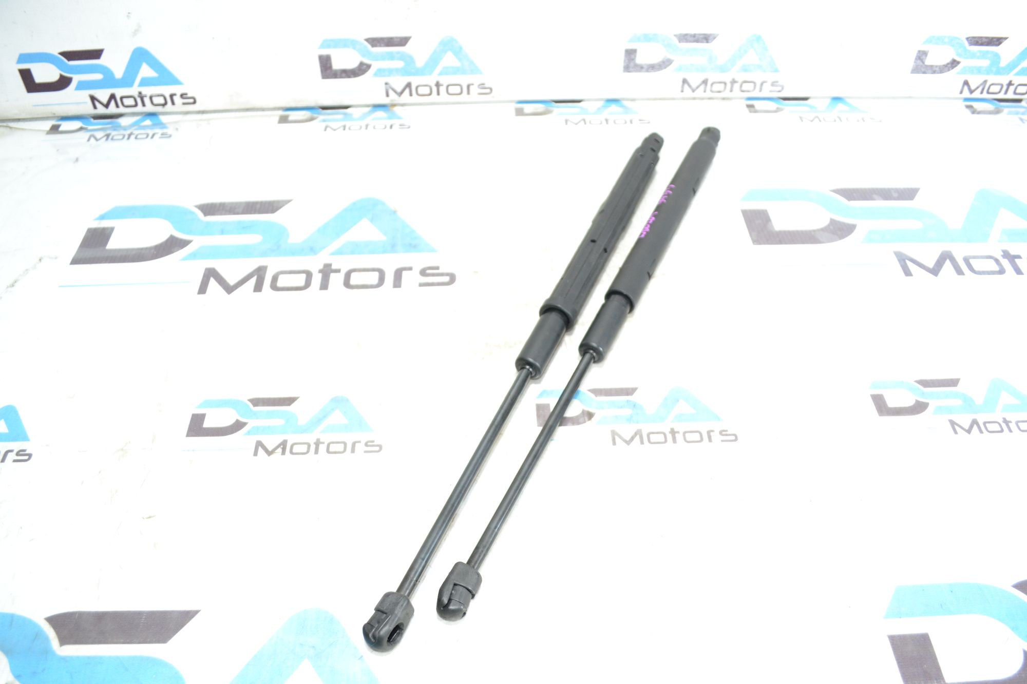 https://ycs.partsauto.market/partsauto-images/thmbs/userImages/b7628e092085f1f91467af1afb6e7630/part/8fa8b75b-6874-4e4d-841a-de3975220f9d_1785246649595.jpg
