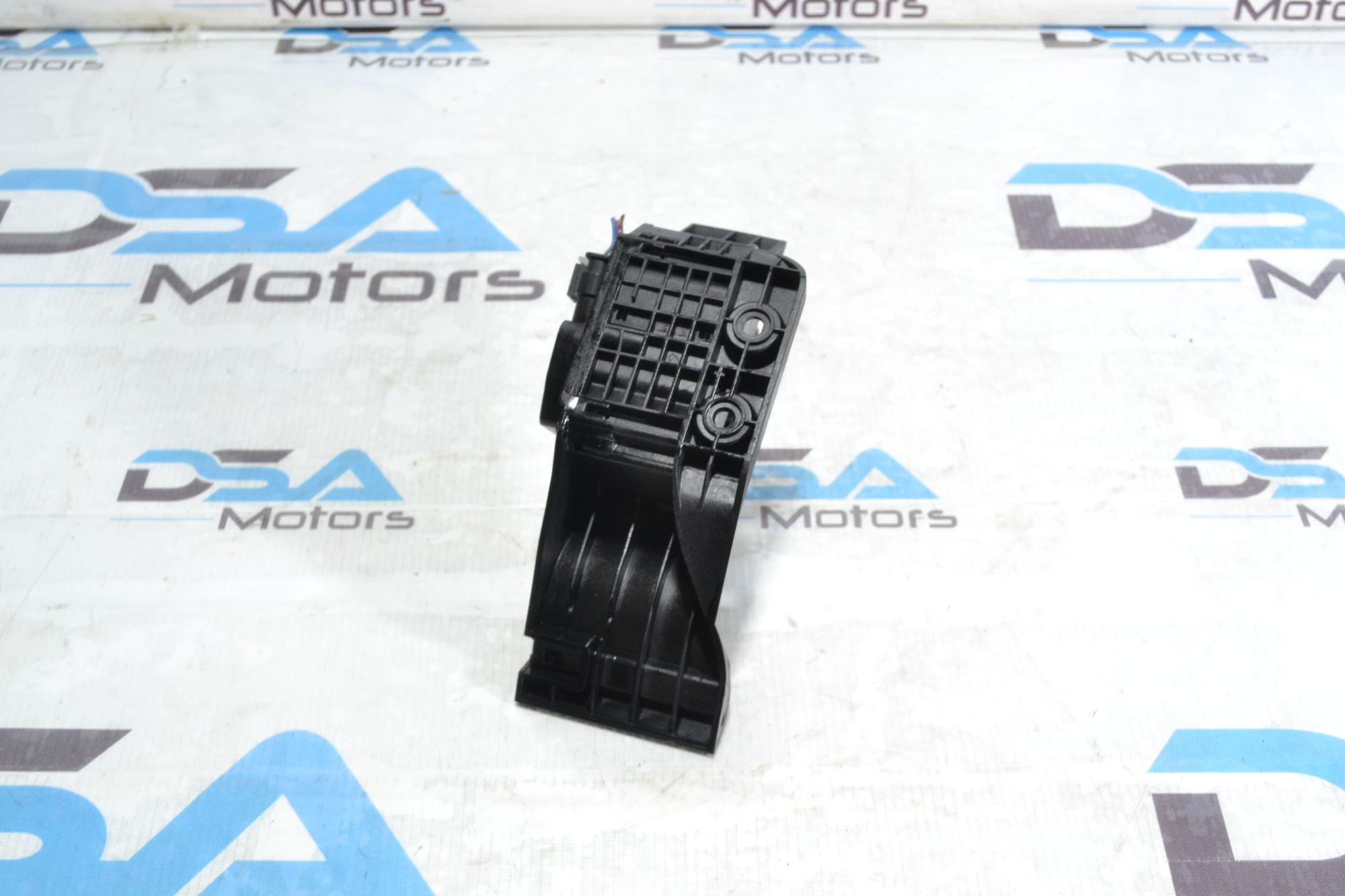 https://ycs.partsauto.market/partsauto-images/thmbs/userImages/b7628e092085f1f91467af1afb6e7630/part/8fe4a93e-b9c1-411b-b37c-c6d1f00b38b7_1780992144538.jpg