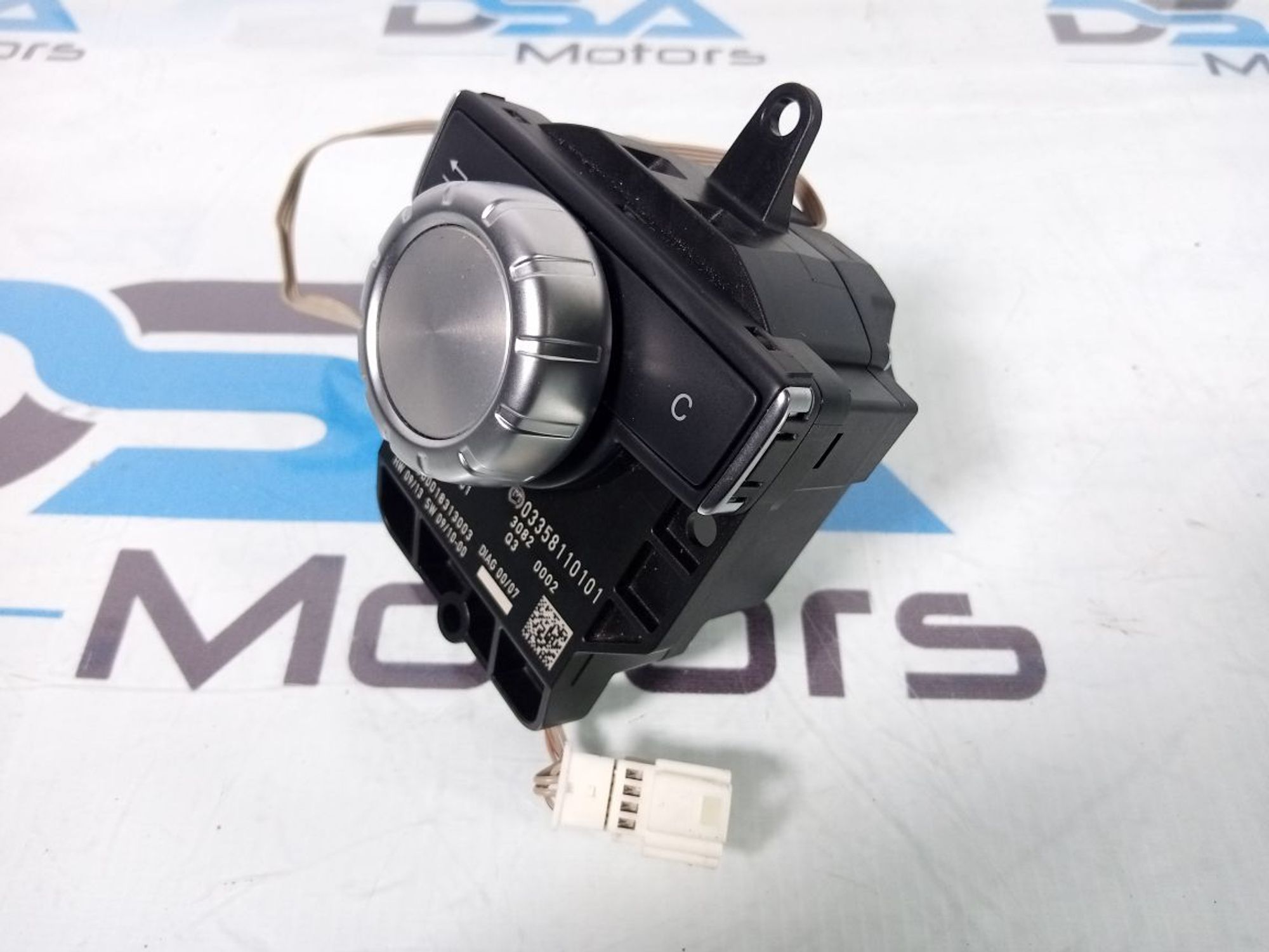 https://ycs.partsauto.market/partsauto-images/thmbs/userImages/b7628e092085f1f91467af1afb6e7630/part/90012a8a-737b-4d33-be55-c4648953d031_1726162432470.jpg