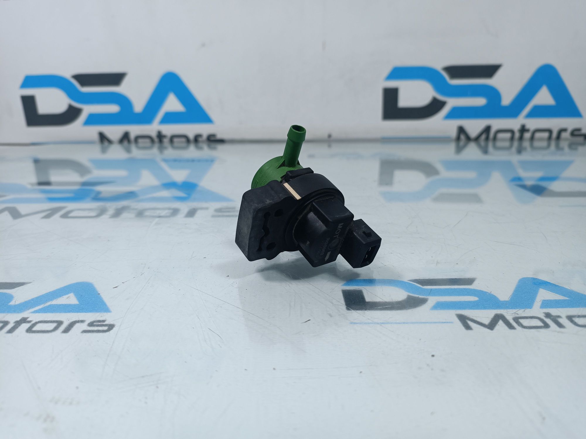 https://ycs.partsauto.market/partsauto-images/thmbs/userImages/b7628e092085f1f91467af1afb6e7630/part/9035a0a7-2247-41ab-95ed-7617ee6ded54_1710674228634.jpg