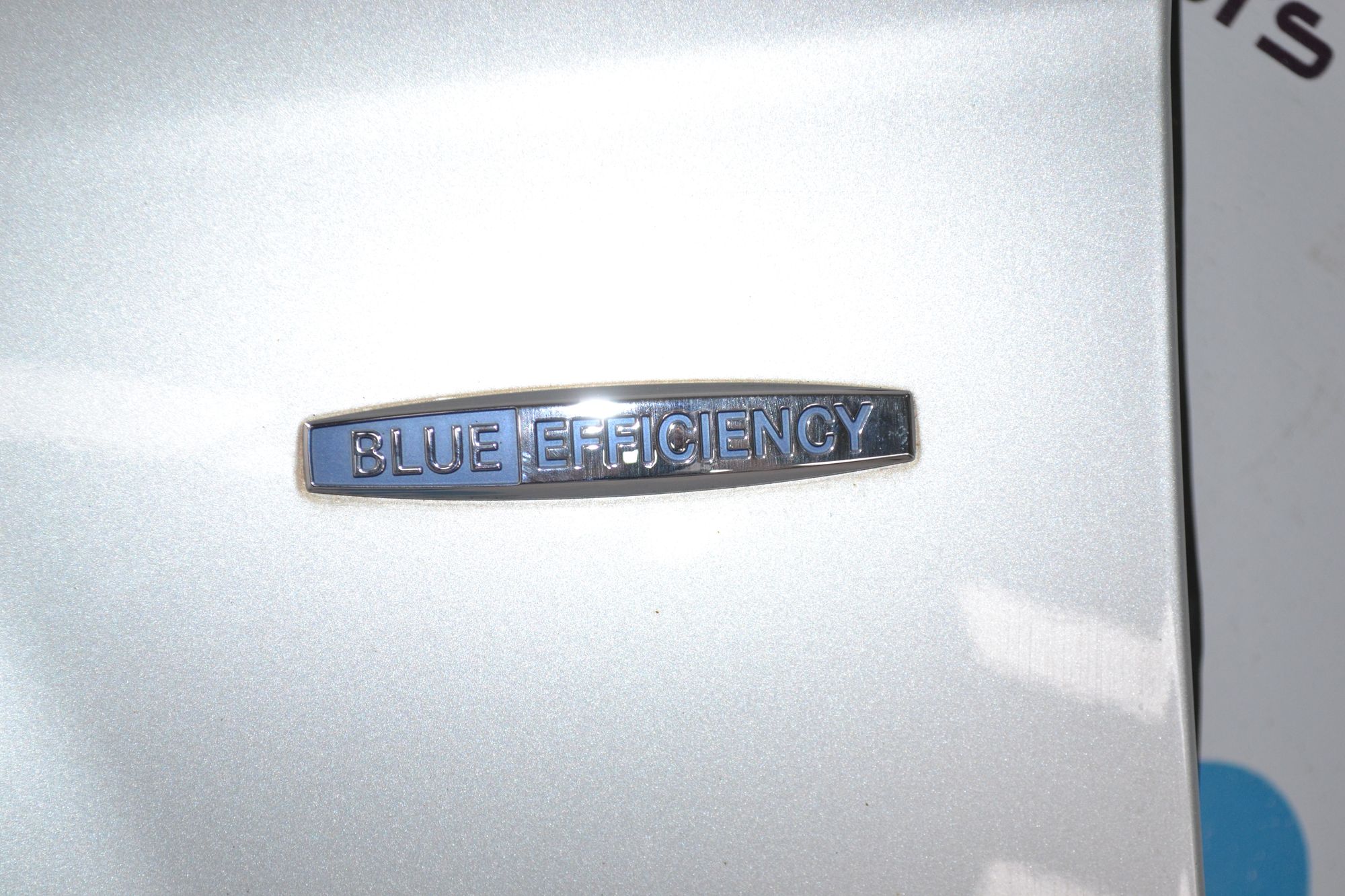 https://ycs.partsauto.market/partsauto-images/thmbs/userImages/b7628e092085f1f91467af1afb6e7630/part/904d0387-9a6e-4486-9882-85a85a6dba98_1784111679128.jpg