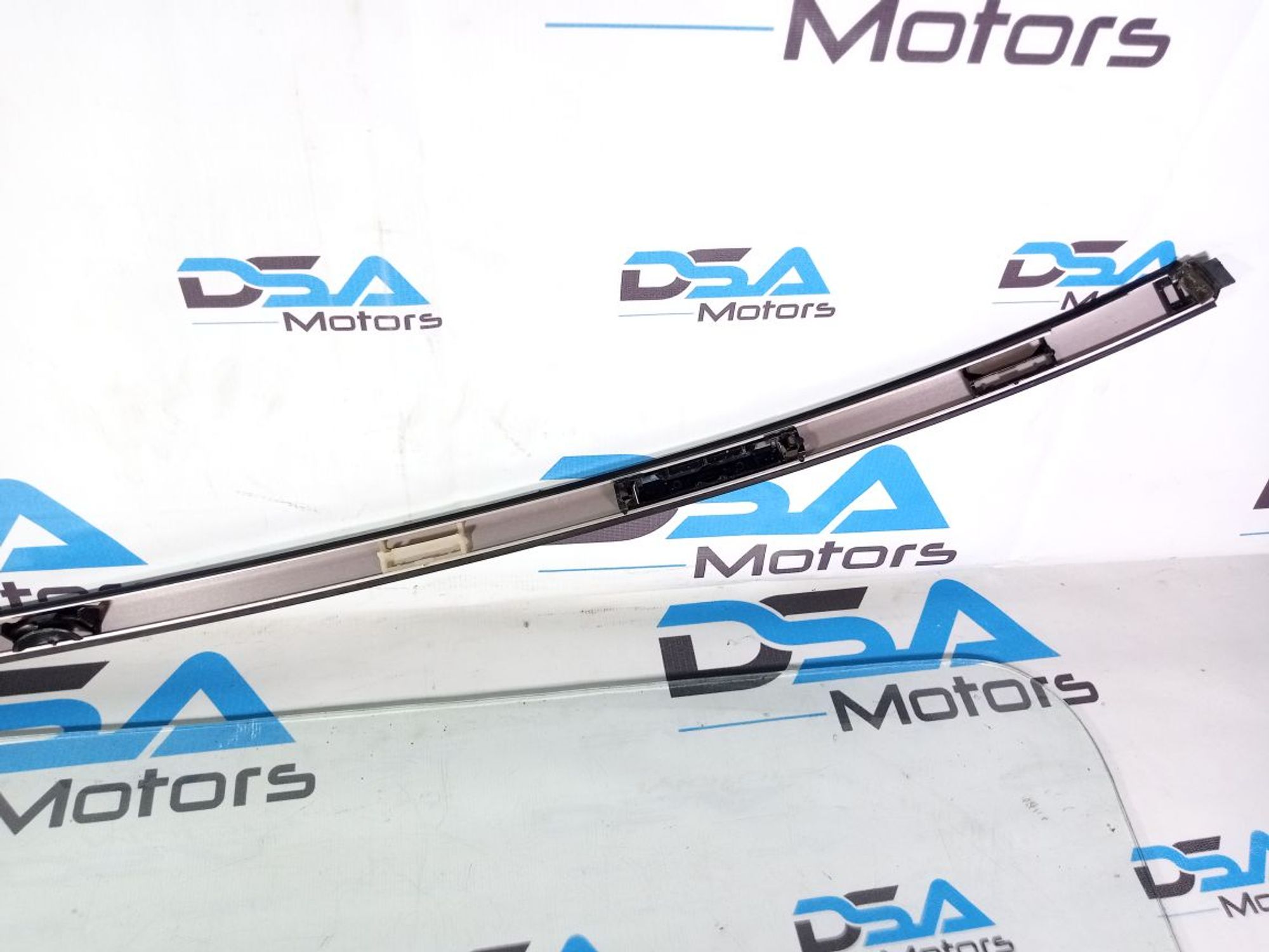 https://ycs.partsauto.market/partsauto-images/thmbs/userImages/b7628e092085f1f91467af1afb6e7630/part/9171f58e-a72c-4b0a-97e3-b6505c68b4b3_1746166813638.jpg