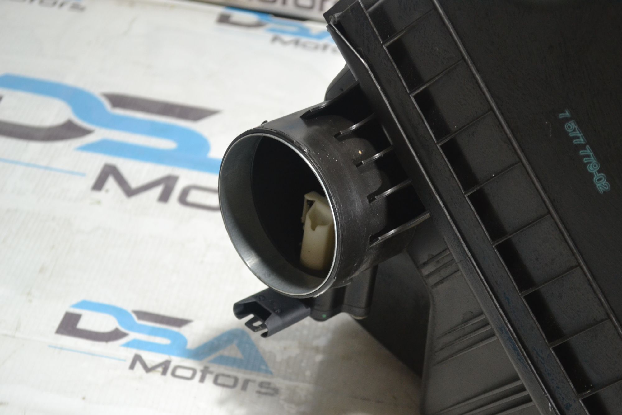 https://ycs.partsauto.market/partsauto-images/thmbs/userImages/b7628e092085f1f91467af1afb6e7630/part/91f46a03-968d-4081-9633-fc3270662541_1781079107029.jpg