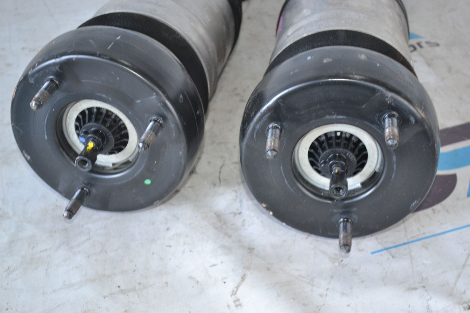 https://ycs.partsauto.market/partsauto-images/thmbs/userImages/b7628e092085f1f91467af1afb6e7630/part/92b25fd8-ff60-489f-9303-dd826682b3c5_1785154542430.jpg