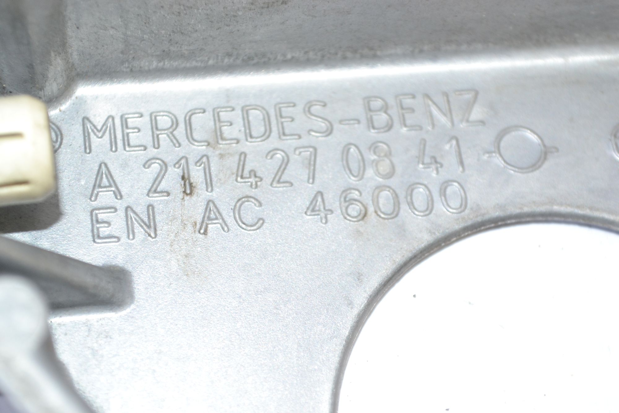 https://ycs.partsauto.market/partsauto-images/thmbs/userImages/b7628e092085f1f91467af1afb6e7630/part/92d8ae43-db22-47ca-9dc8-a797324beba7_1781527111056.jpg