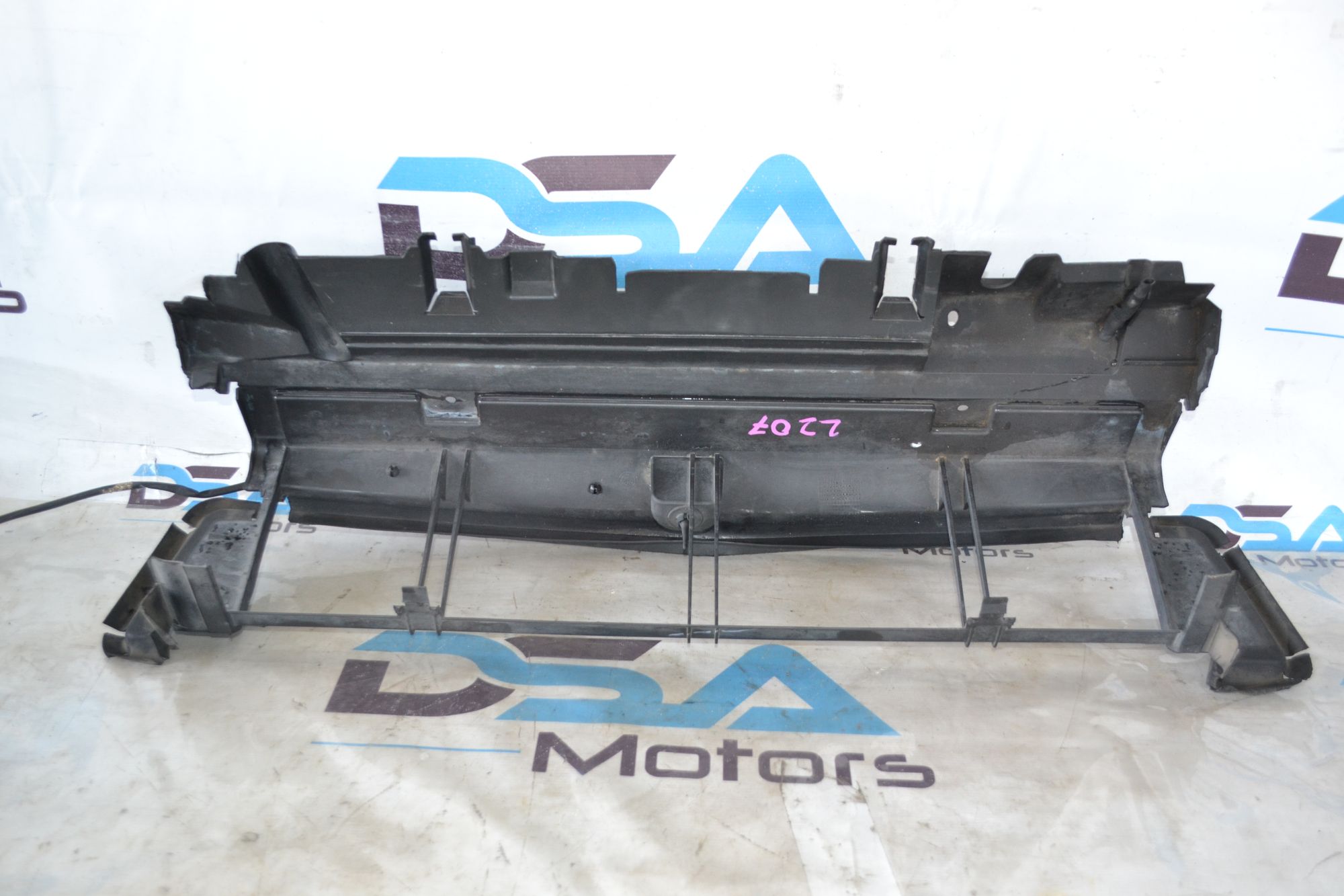 https://ycs.partsauto.market/partsauto-images/thmbs/userImages/b7628e092085f1f91467af1afb6e7630/part/93175de1-0e61-4d5a-9e5a-76b89409a691_1785421061971.jpg