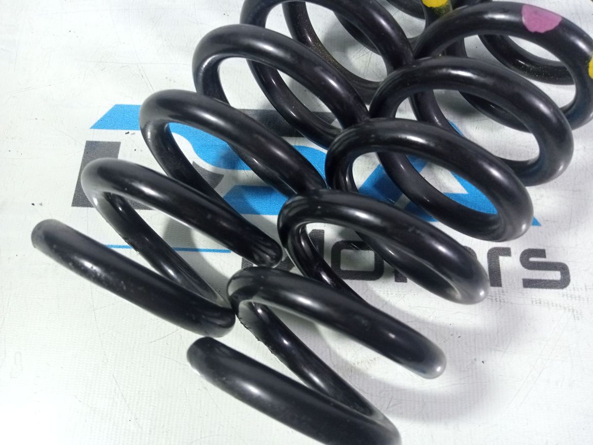 https://ycs.partsauto.market/partsauto-images/thmbs/userImages/b7628e092085f1f91467af1afb6e7630/part/937cabba-6445-4b3e-a04a-1b04564fa188_1743088176322.jpg