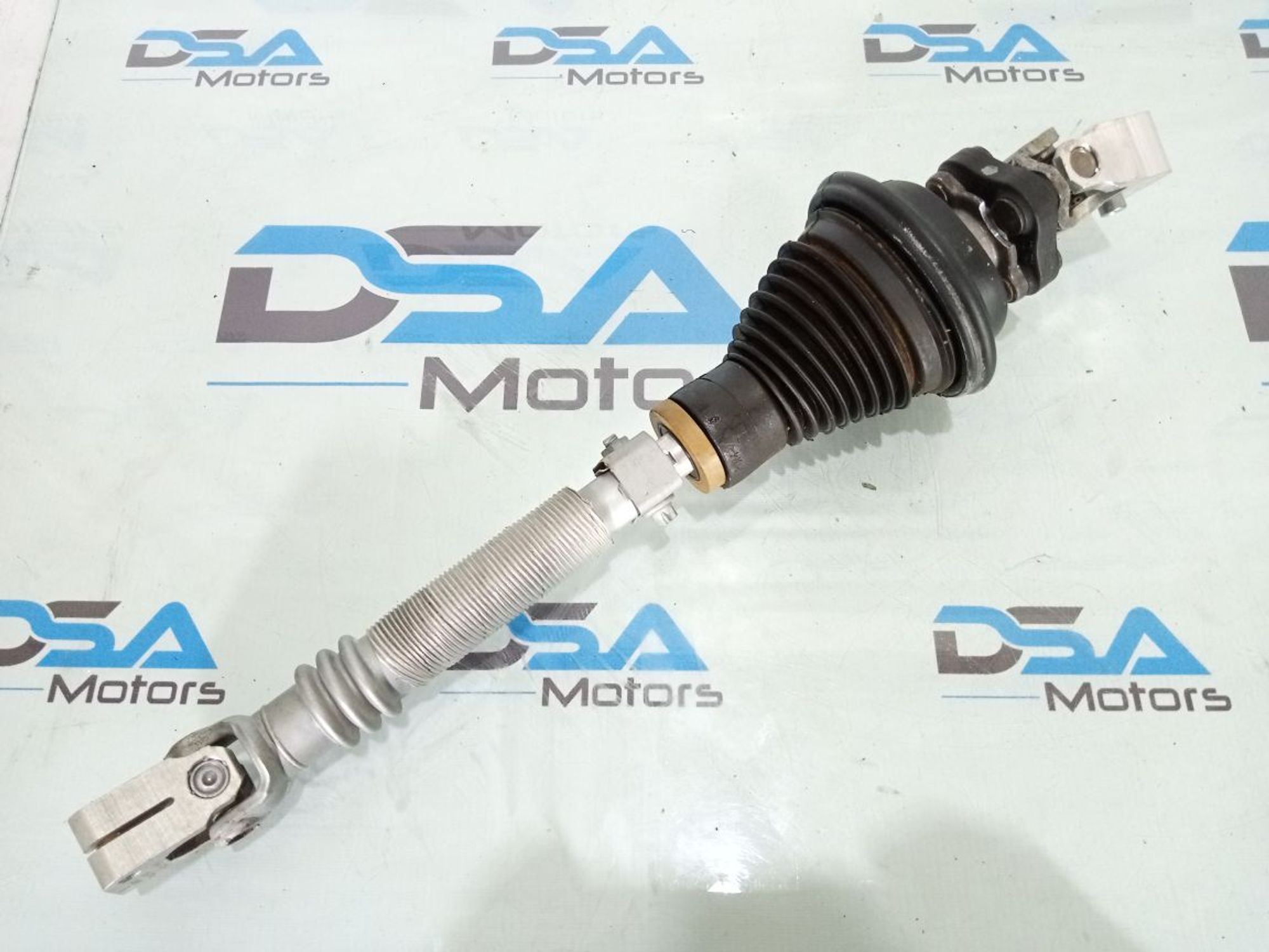 https://ycs.partsauto.market/partsauto-images/thmbs/userImages/b7628e092085f1f91467af1afb6e7630/part/939c8ff7-b324-4f64-8eb1-220927d259e4_1730713326272.jpg