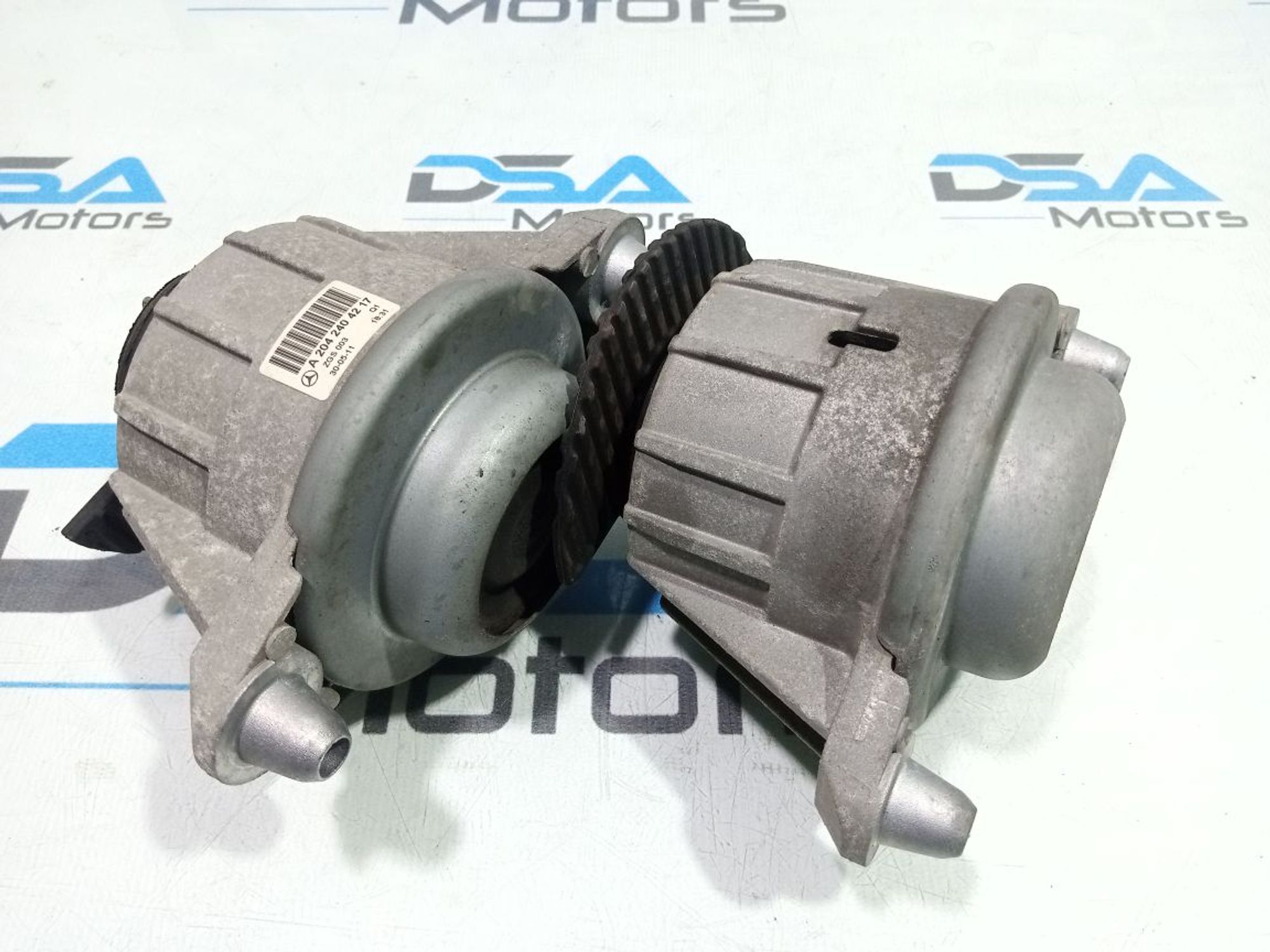 https://ycs.partsauto.market/partsauto-images/thmbs/userImages/b7628e092085f1f91467af1afb6e7630/part/93d1bcae-cde9-41bf-bb19-5493792e4bdd_1748850055088.jpg