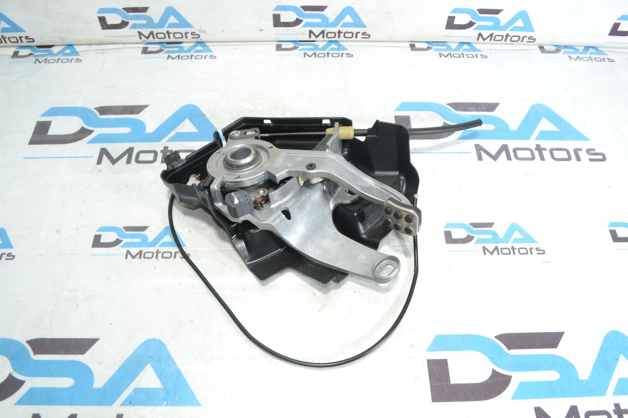 https://ycs.partsauto.market/partsauto-images/thmbs/userImages/b7628e092085f1f91467af1afb6e7630/part/93f407dd-58d3-425c-bc91-f597b59f1d3c_1781169717453.jpg