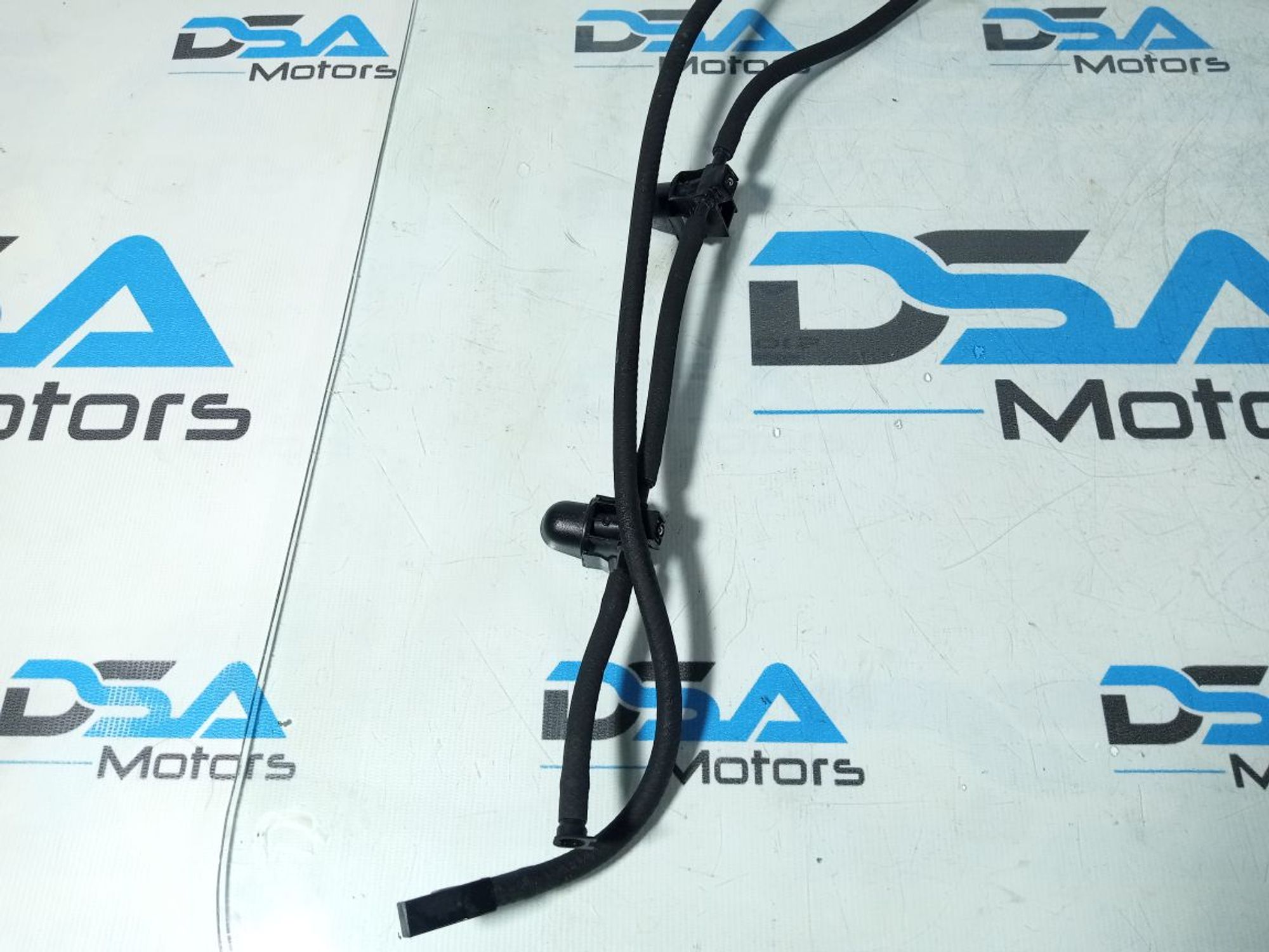 https://ycs.partsauto.market/partsauto-images/thmbs/userImages/b7628e092085f1f91467af1afb6e7630/part/9430b350-29cb-4965-ba26-c85e10a37f38_1742558608771.jpg