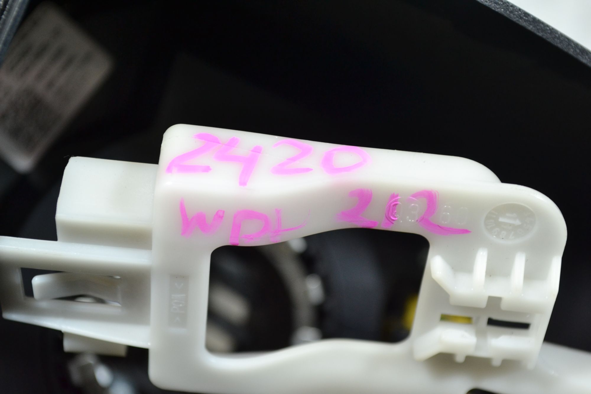 https://ycs.partsauto.market/partsauto-images/thmbs/userImages/b7628e092085f1f91467af1afb6e7630/part/94338a8b-9849-4f21-835e-5c50dd4e6888_1779271850072.jpg