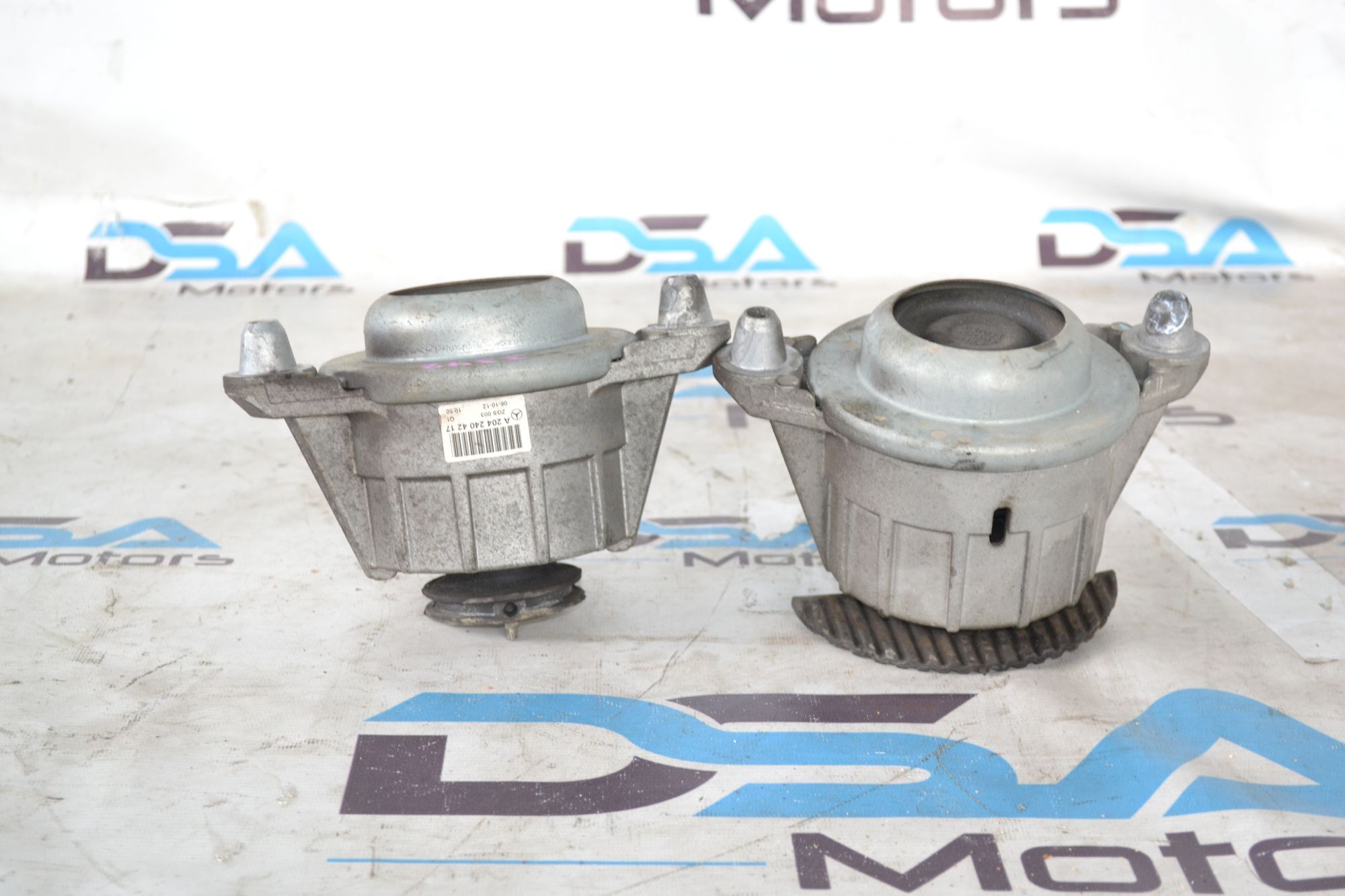 https://ycs.partsauto.market/partsauto-images/thmbs/userImages/b7628e092085f1f91467af1afb6e7630/part/94660aed-ada6-41a3-8018-456a3efdf265_1785223810608.jpg