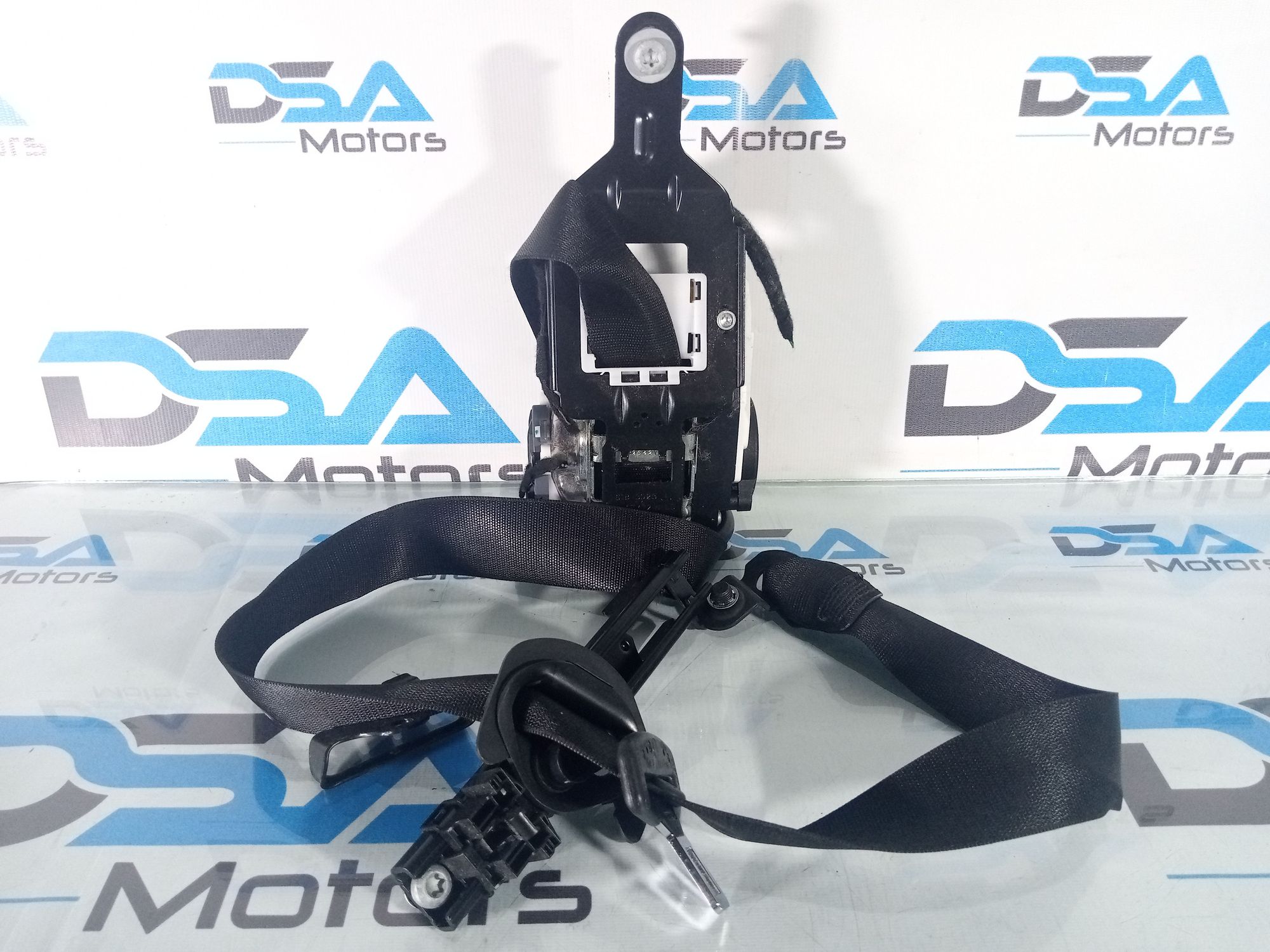 https://ycs.partsauto.market/partsauto-images/thmbs/userImages/b7628e092085f1f91467af1afb6e7630/part/94c07ea2-8472-4464-b5f3-124dc8eb0713_1719561869072.jpg