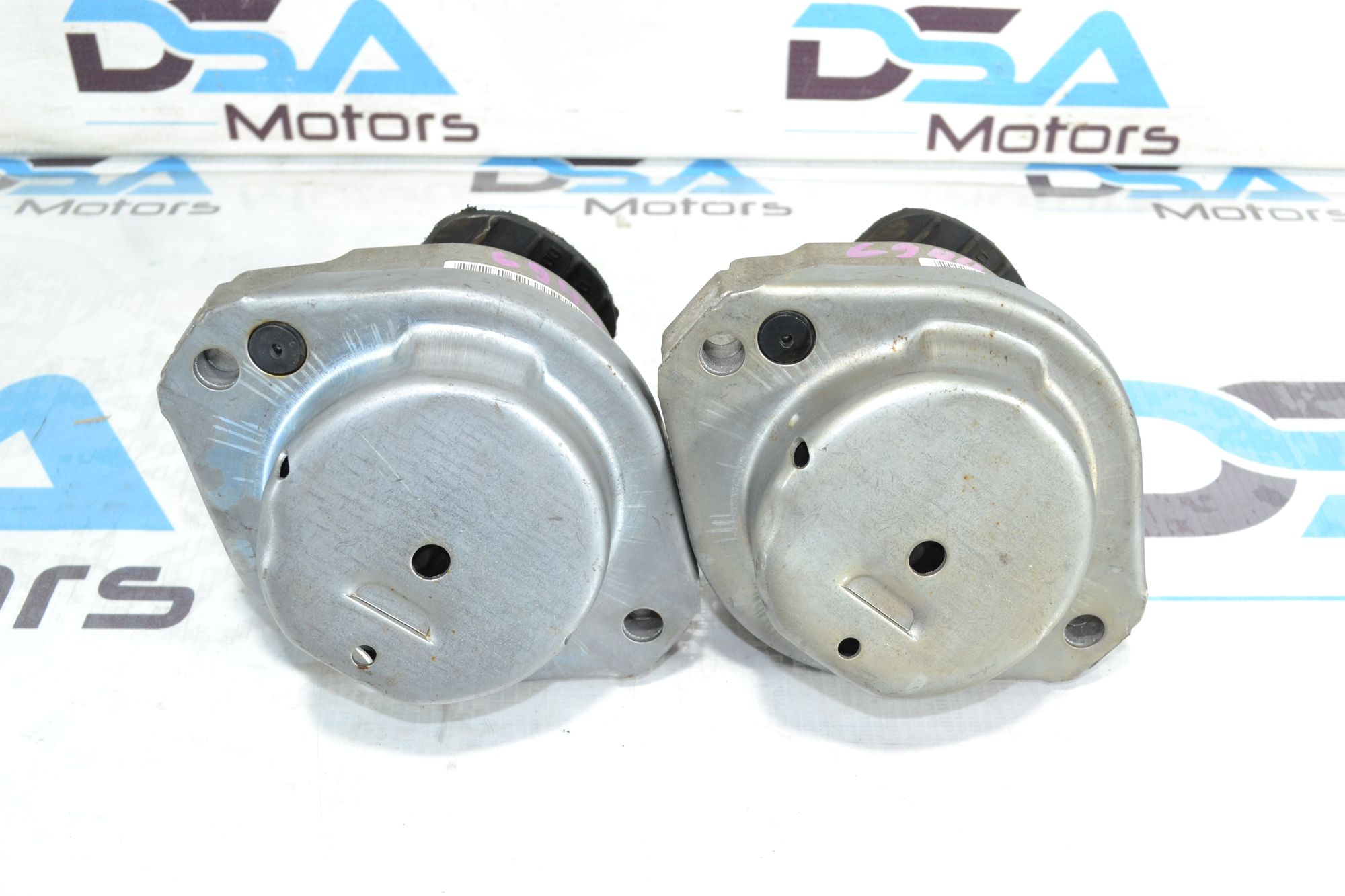 https://ycs.partsauto.market/partsauto-images/thmbs/userImages/b7628e092085f1f91467af1afb6e7630/part/9531cd25-5e0b-4da0-95d3-f6e2fc348c04_1779112778252.jpg
