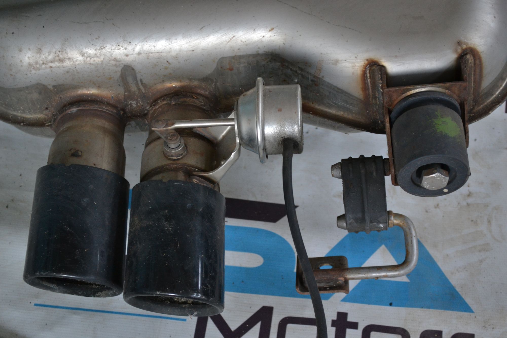 https://ycs.partsauto.market/partsauto-images/thmbs/userImages/b7628e092085f1f91467af1afb6e7630/part/953928c4-7d4d-4f0e-810f-f250d24a265b_1787566811833.jpg