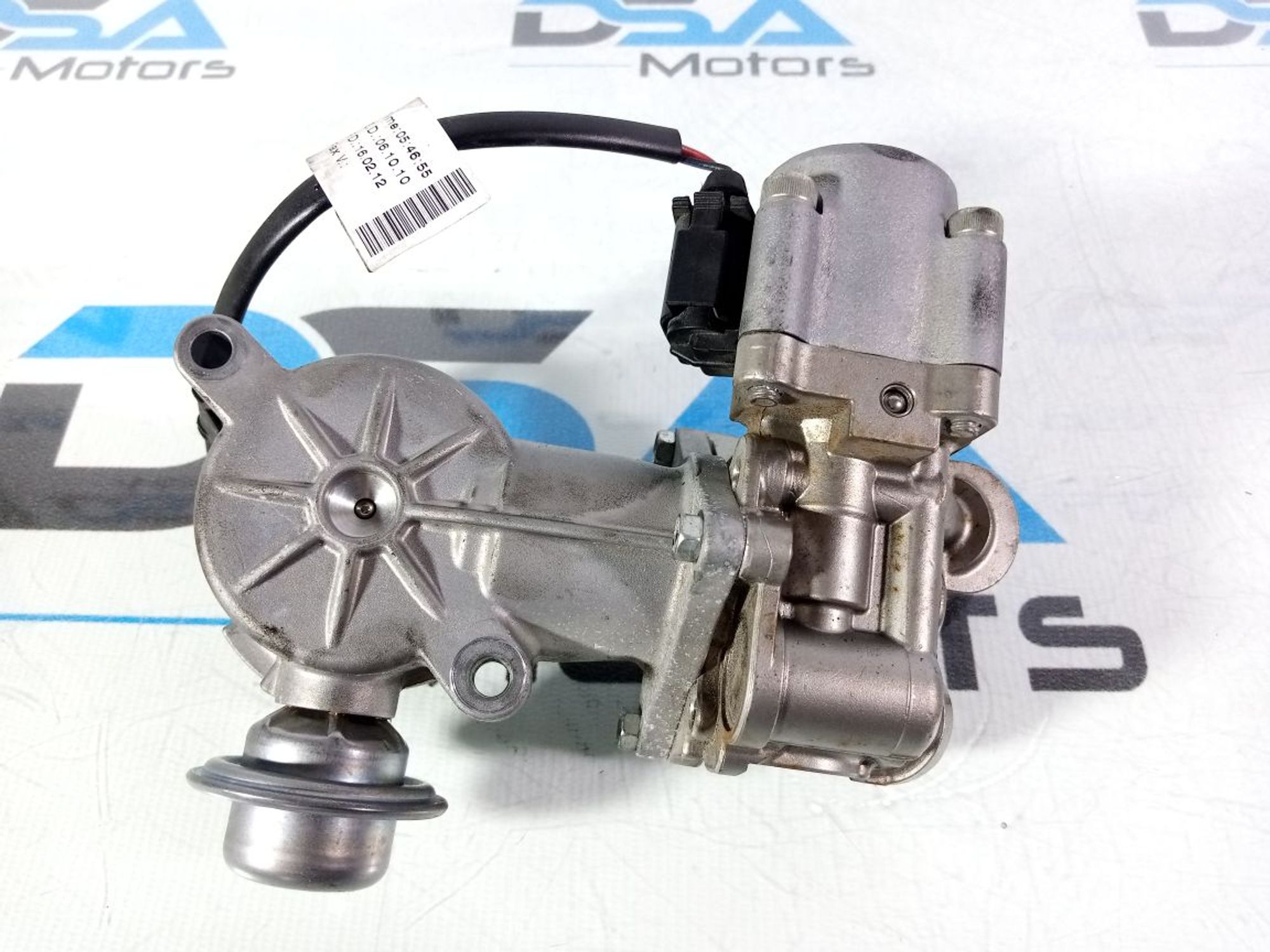 https://ycs.partsauto.market/partsauto-images/thmbs/userImages/b7628e092085f1f91467af1afb6e7630/part/955adcf7-d58b-44a2-8a5d-d95fd9164aab_1740142781886.jpg