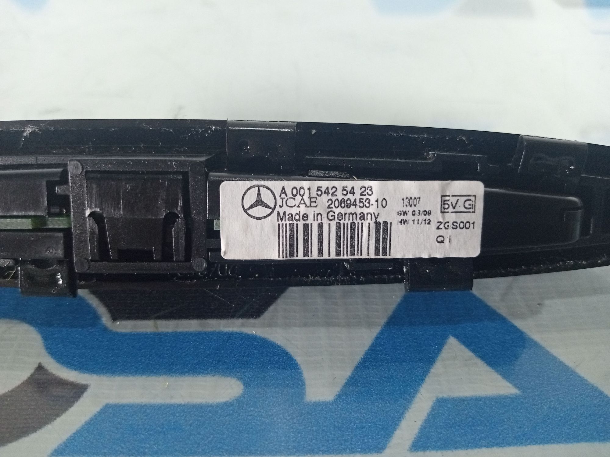 https://ycs.partsauto.market/partsauto-images/thmbs/userImages/b7628e092085f1f91467af1afb6e7630/part/9577412d-e601-4bb4-9860-7b4a91b559f8_1719582104523.jpg