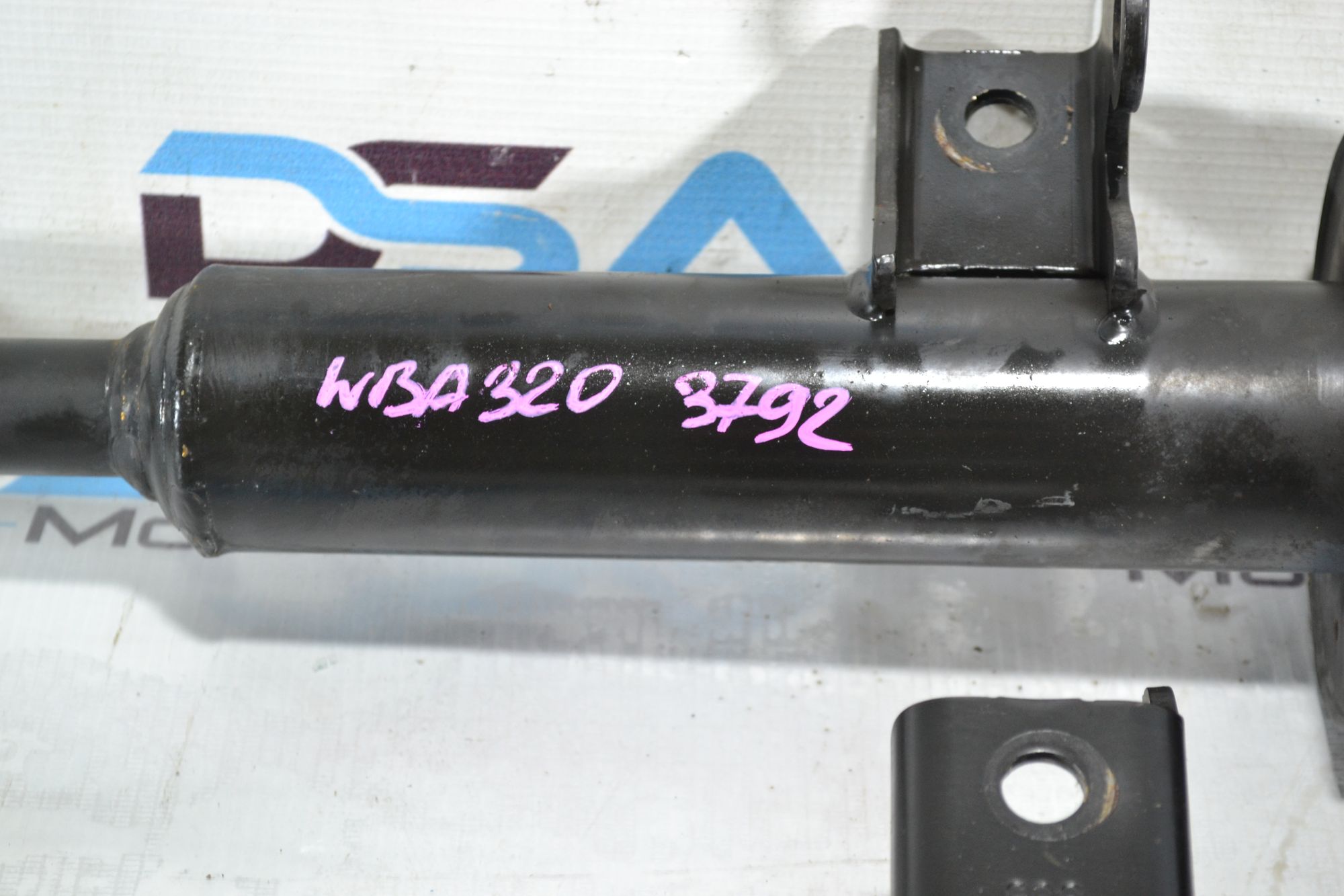 https://ycs.partsauto.market/partsauto-images/thmbs/userImages/b7628e092085f1f91467af1afb6e7630/part/958810d9-ac50-4efa-b932-d80fee727132_1779101971634.jpg