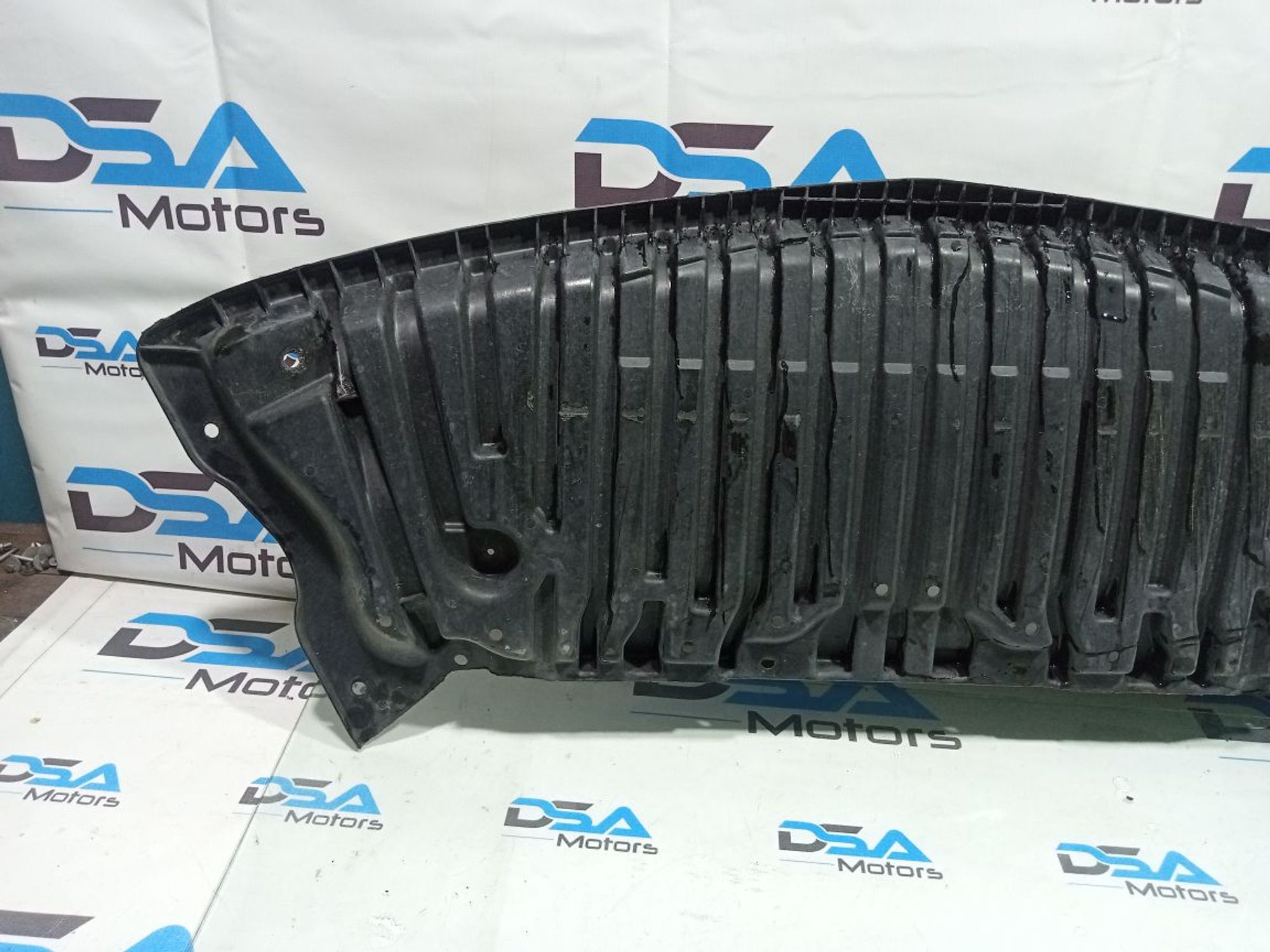 https://ycs.partsauto.market/partsauto-images/thmbs/userImages/b7628e092085f1f91467af1afb6e7630/part/95916af5-f5fe-4aca-899c-394b8cd32713_1748410805805.jpg