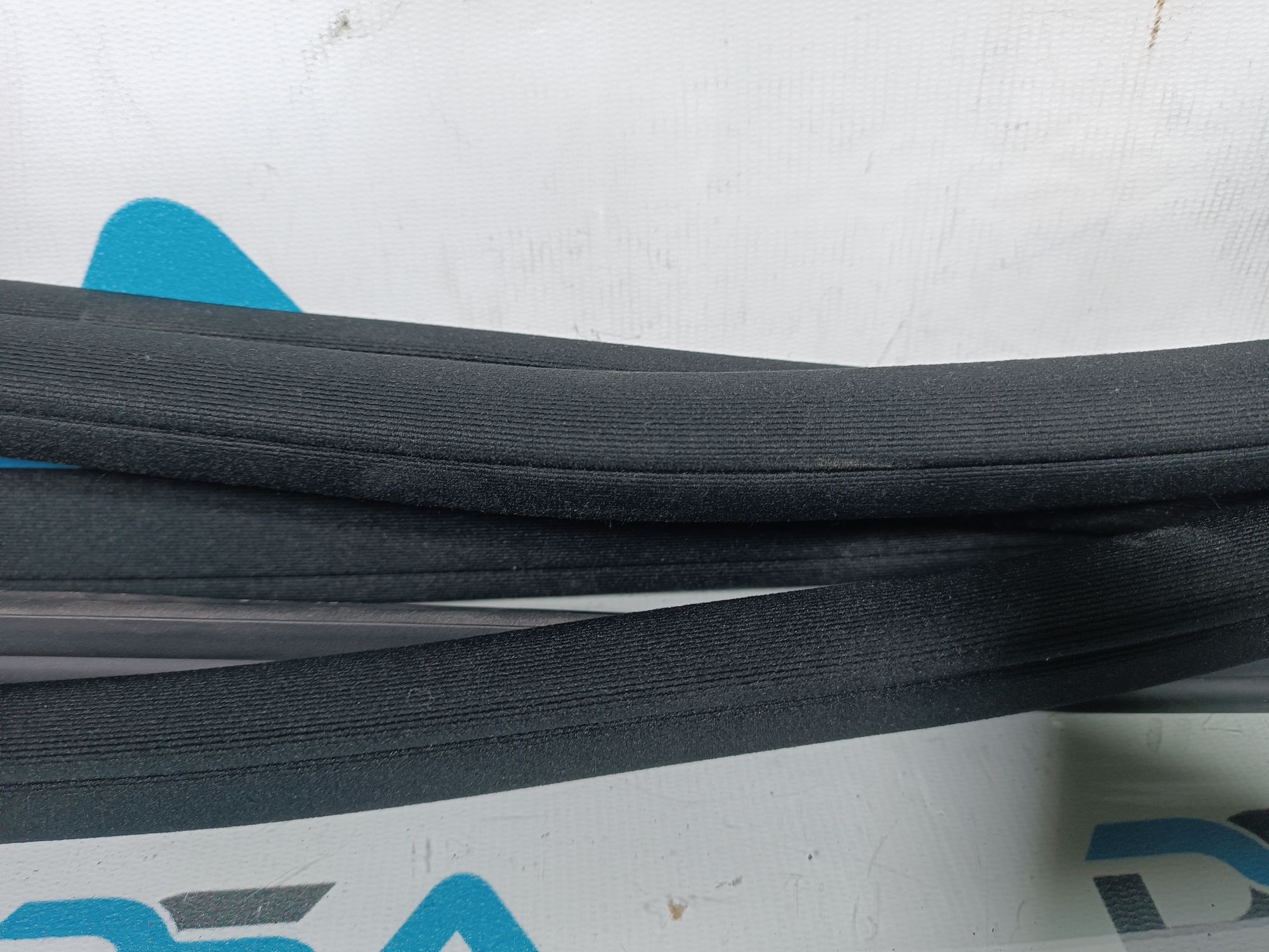 https://ycs.partsauto.market/partsauto-images/thmbs/userImages/b7628e092085f1f91467af1afb6e7630/part/95940f16-1d82-4a59-b095-d7754728d353_1710050849478.jpg